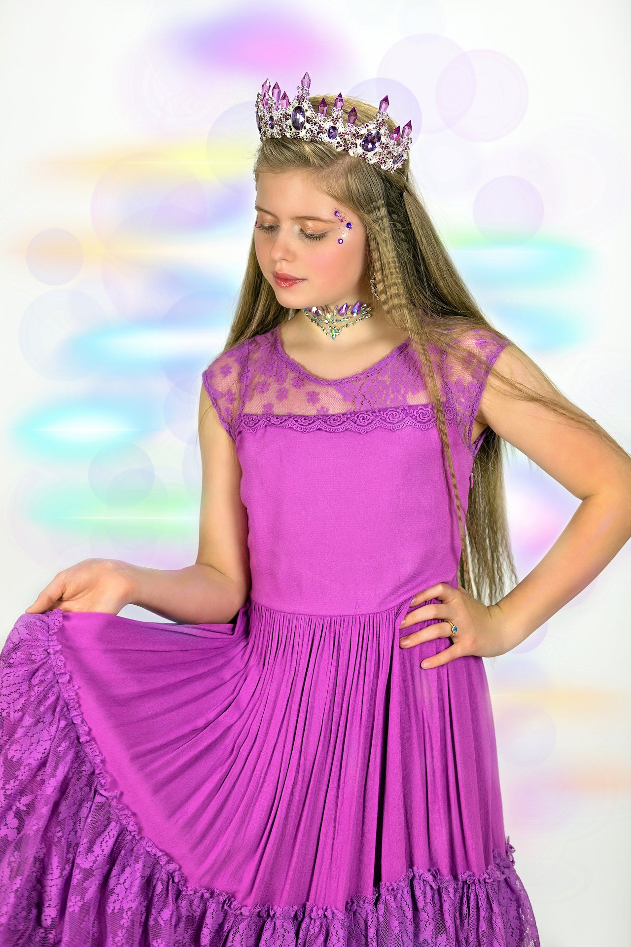 Royal Purple Crown for Women - Elegant Rhinestone Tiara Headpiece for Cosplay, Halloween, and Special Events - Perfect for Princess Costumes, Birthday Parties, and Photo Shoots