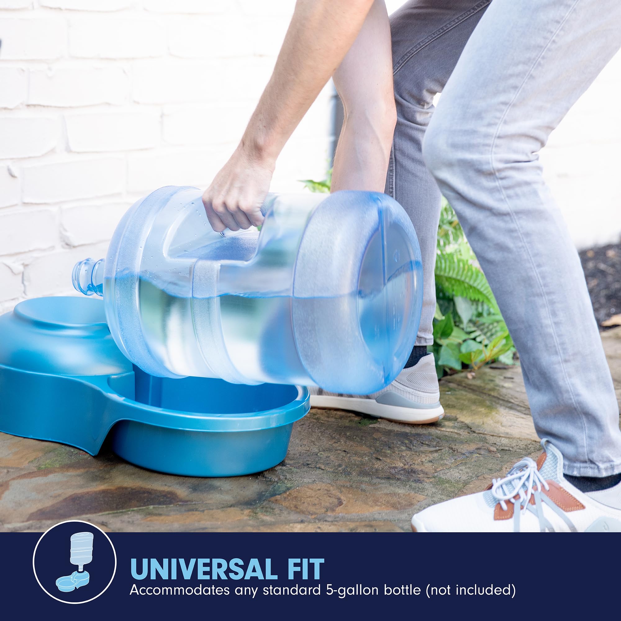 Petmate Big Blue 5-Gallon Outdoor Water Bowl for Dogs & Cats – Durable, Made in USA – Ideal for Backyards, Farms, and Outdoor Adventures
