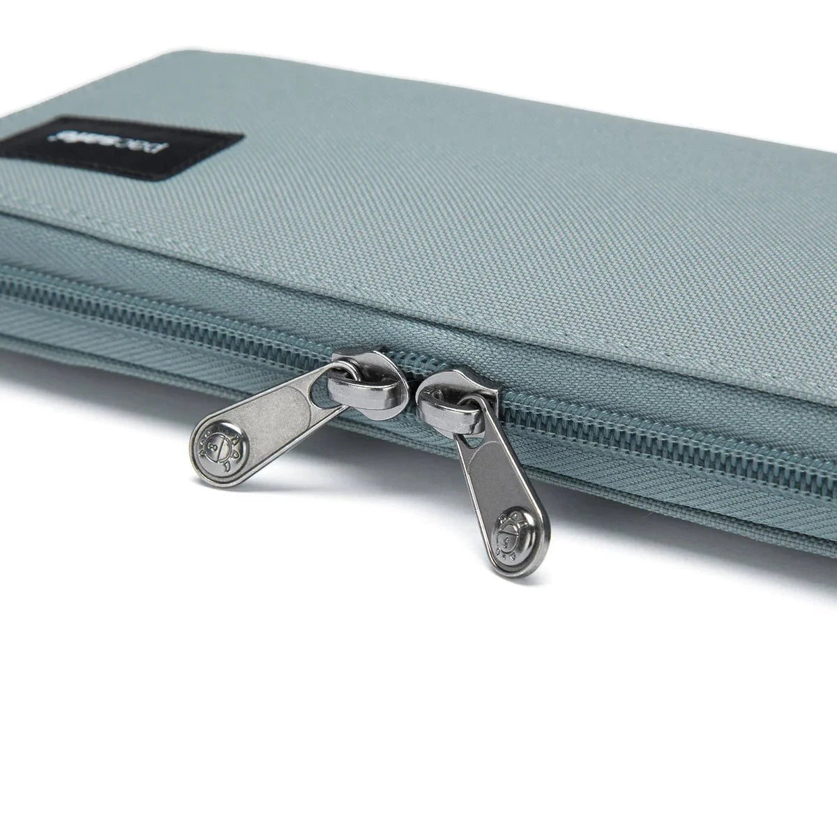 Pacsafe RFIDsafe™ RFID Blocking Continental Wallet - Secure Travel Wallet for Credit Cards & Passport - Perfect for International Trips & Daily Commute