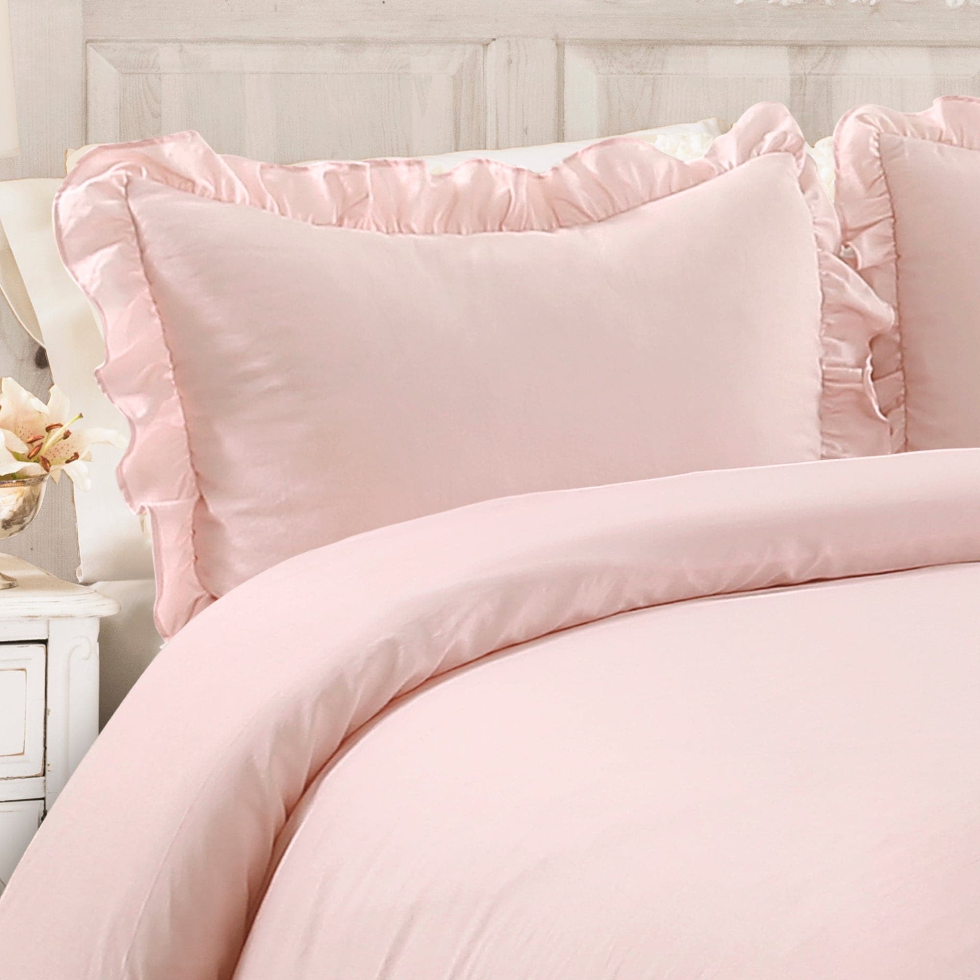 Reyna 3-Piece Comforter Set - Soft & Luxurious Bedding for Queen/King Size Beds - Perfect for Master Bedrooms, Guest Rooms & Cozy Home Decor