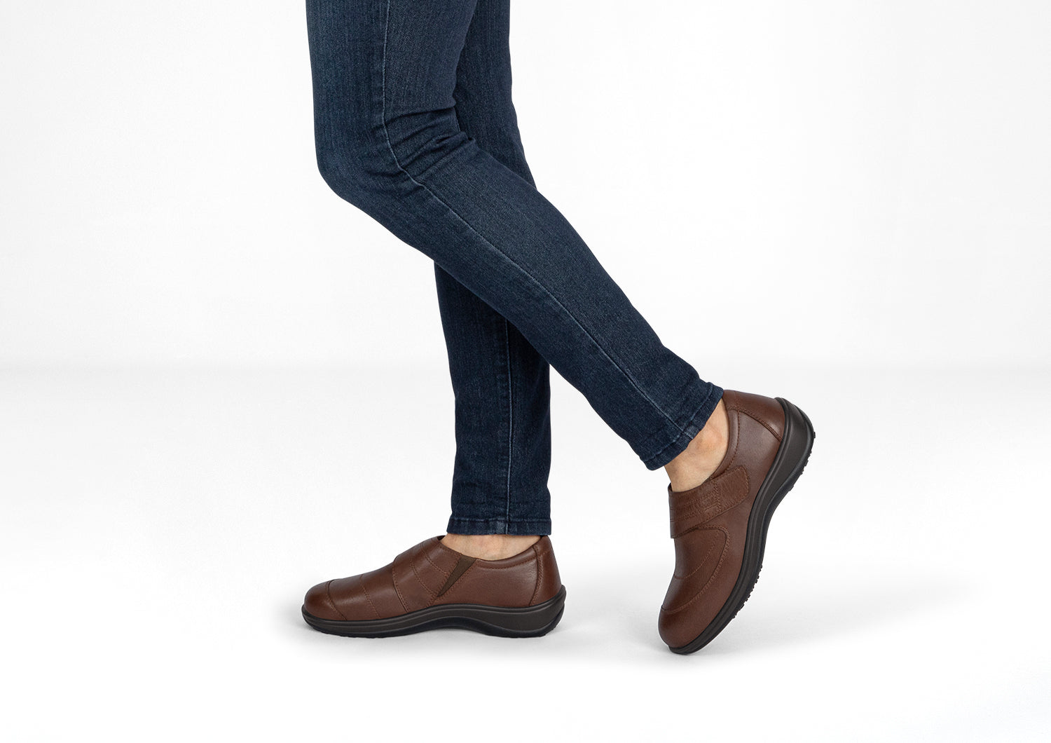 Emily Brown - Premium Women's Fashion & Accessories | Stylish Outfits for Work, Parties & Everyday Wear