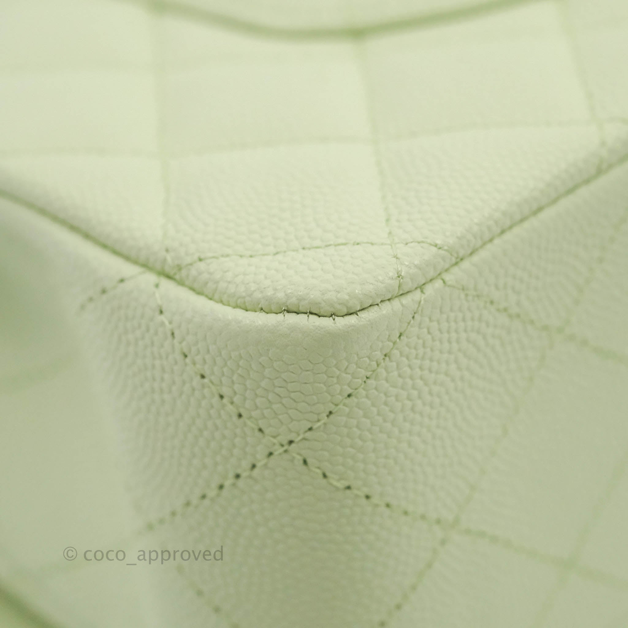 Chanel Classic M/L Medium Flap Bag in Quilted Avocado Green Caviar Leather with Gold Hardware - Luxury Handbag for Women, Perfect for Parties, Work & Everyday Use
