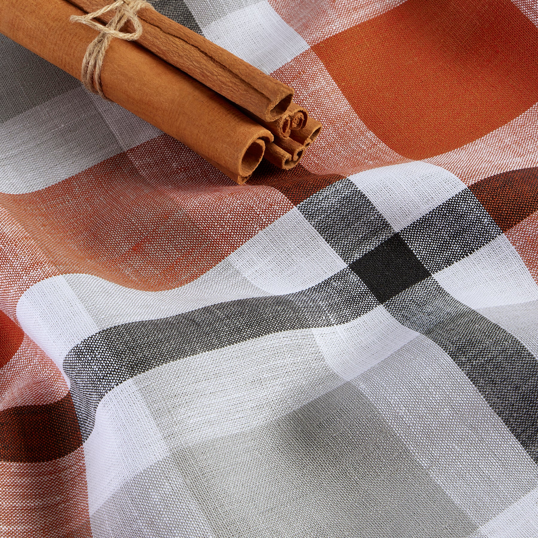 Buffalo Check Table Runner for Fall - Rustic Plaid Dining Table Decor for Thanksgiving, Christmas & Autumn Home Decor - Perfect for Farmhouse, Country & Seasonal Tablescapes
