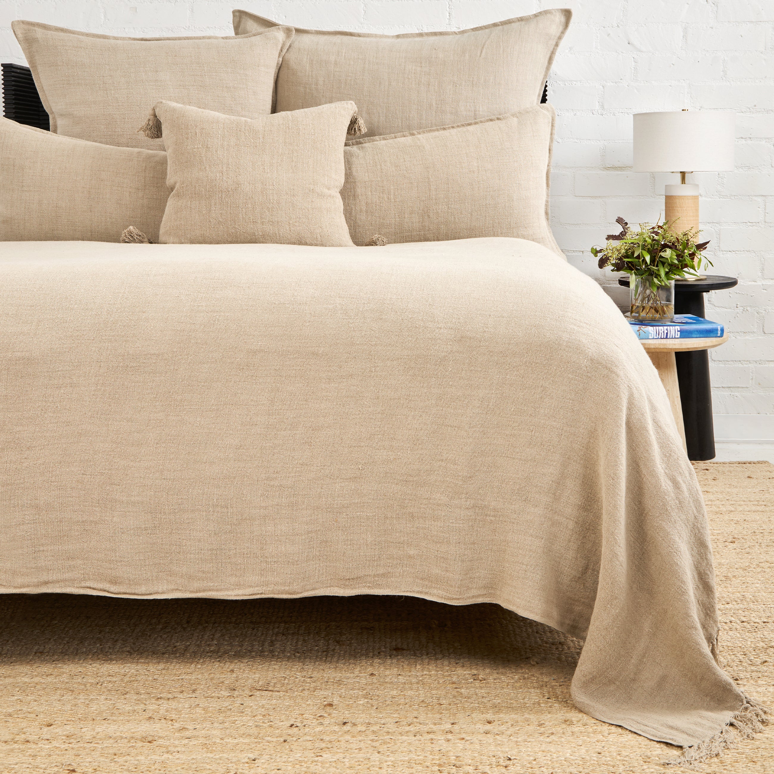 Montauk Blanket - Soft & Cozy Throw Blanket in 7 Colors | Perfect for Sofa, Bed & Outdoor Use