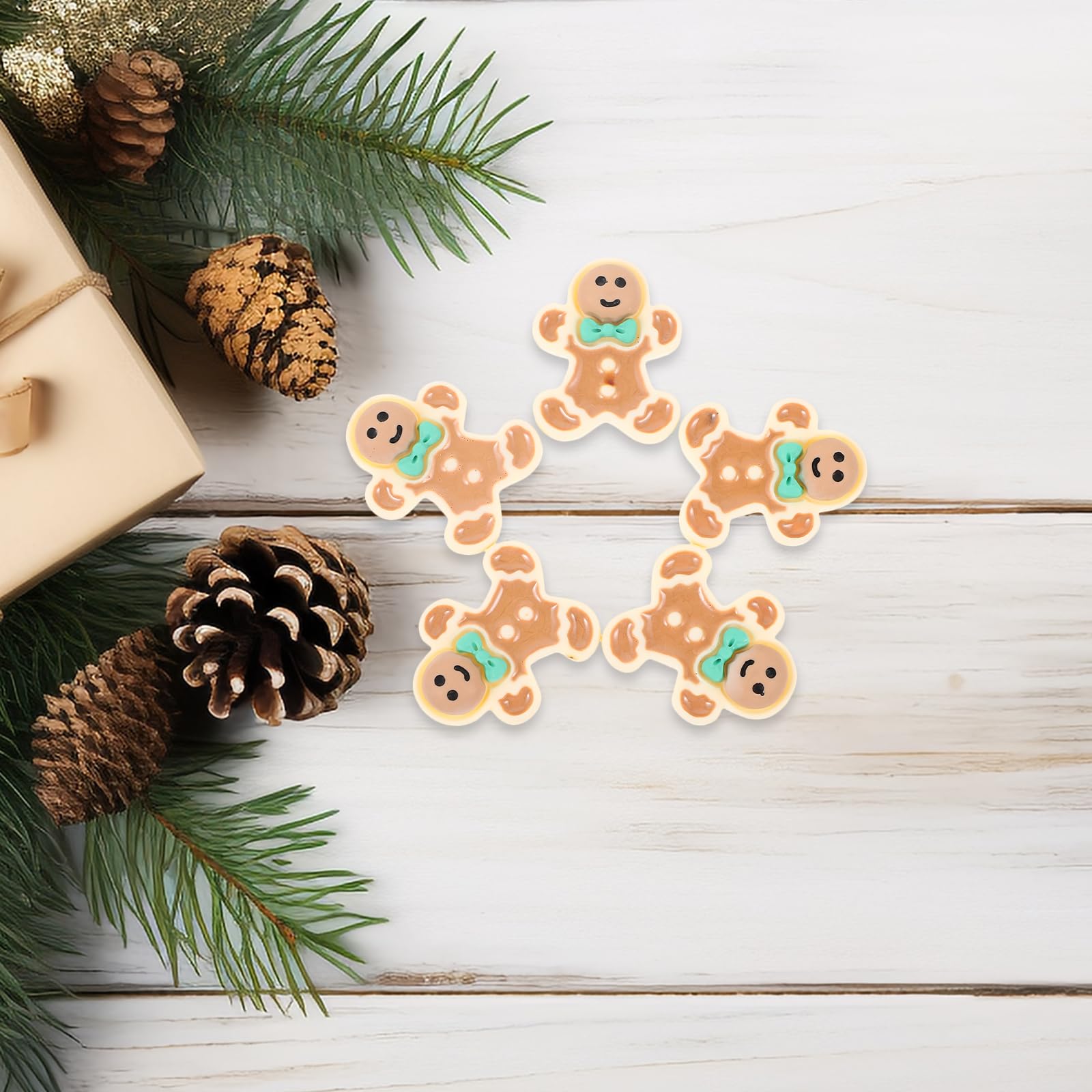 NUOBESTY 40pcs Resin Gingerbread Man Ornaments - Christmas Tree Decorations, DIY Crafts, Phone Case & Keychain Accessories - Perfect for Holiday Decor, Gift Giving, and Festive Home Party Scenes
