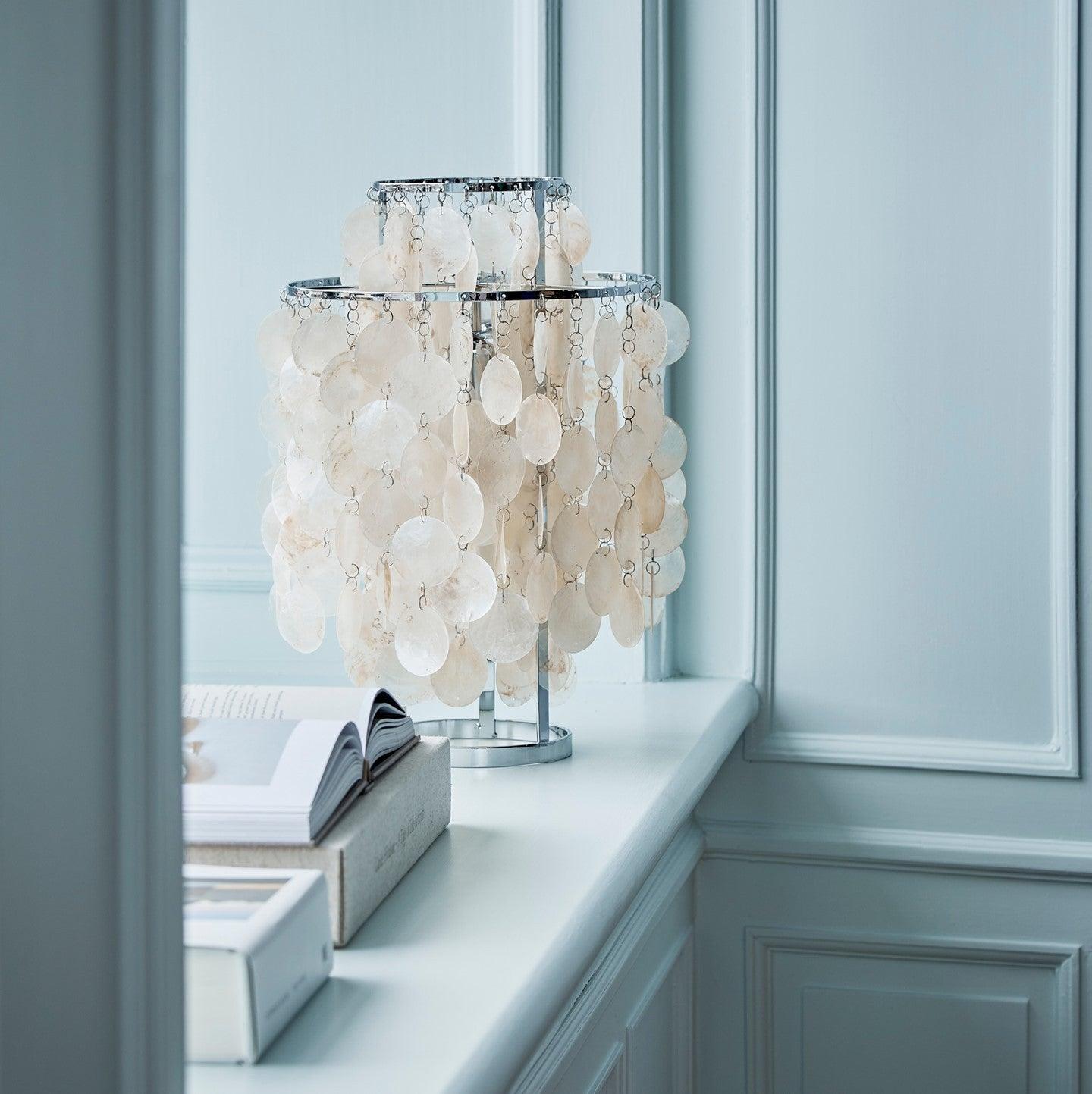 Modern Round Shell Table Lamp - Elegant Bedside & Living Room Lighting for Home Decor - Perfect for Bedrooms, Offices, and Cozy Reading Nooks