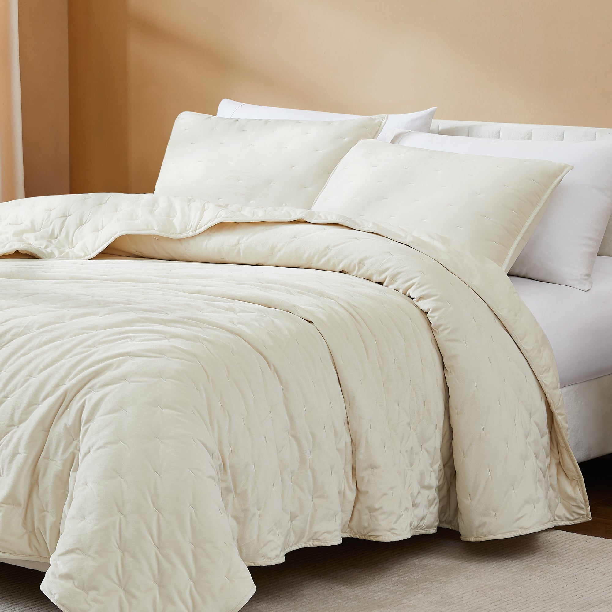 Haven Velvet Embroidered Quilt Set - Ultra Soft 3-Piece Bedding Set for Queen/King Size Beds | Luxury Bedroom Decor & Cozy Winter Nights