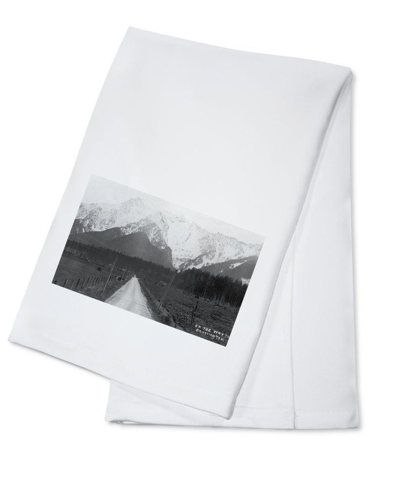 Mountain Scene Tea Towel - 100% Cotton Decorative Hand Towel for Kitchen & Home | Darrington Washington Landscape Design | Perfect for Dish Drying, Gift Giving & Farmhouse Decor