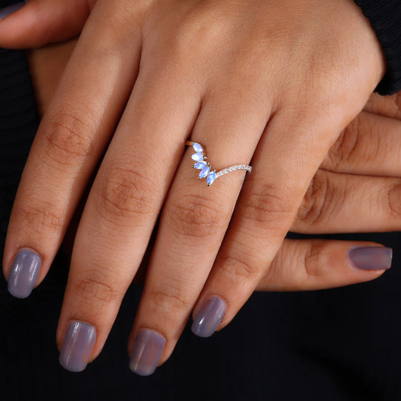 Vintage White Rainbow Moonstone Wedding Ring - Elegant Bridal Jewelry for Engagement, Anniversary & Special Occasions