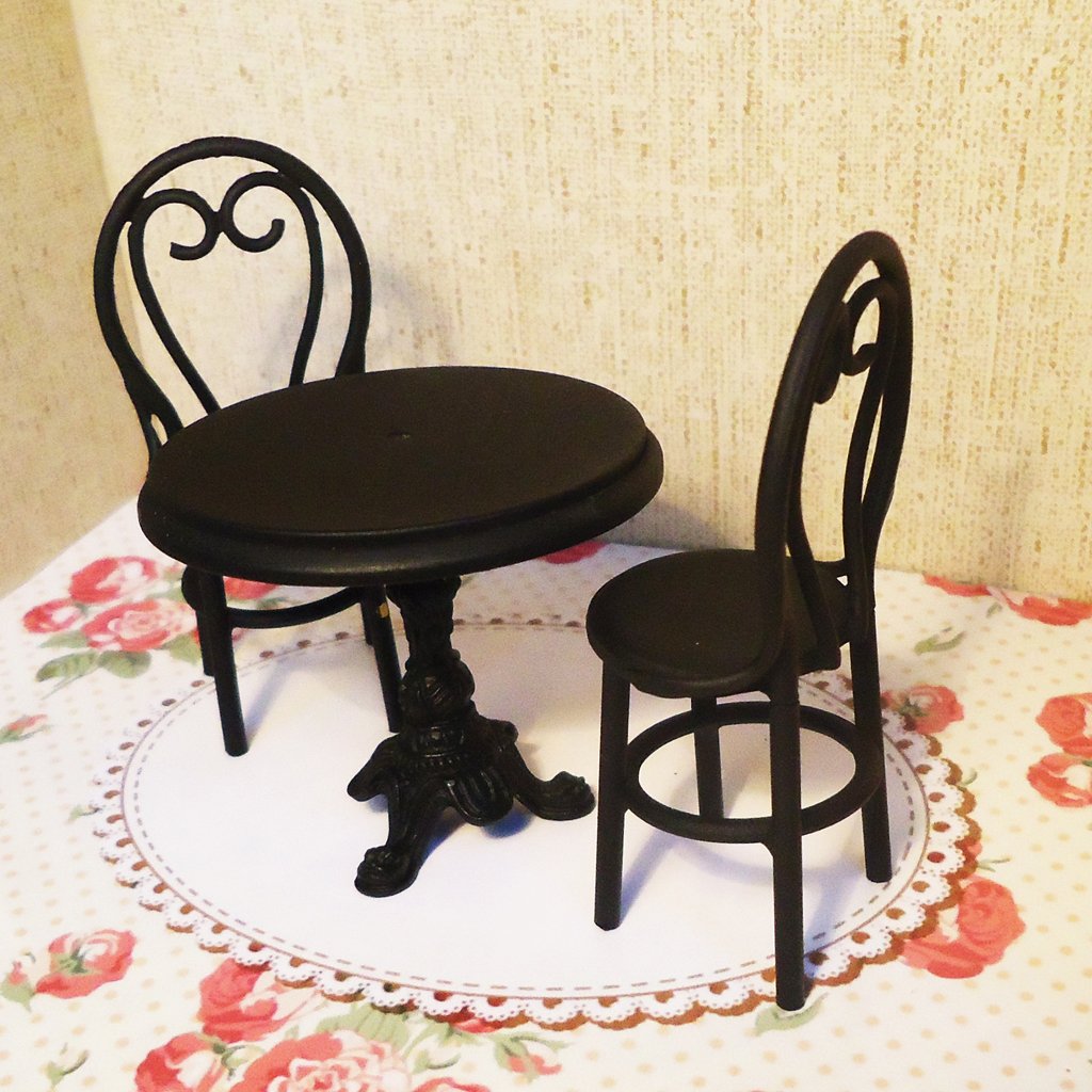 1:12 Scale Miniature Dollhouse Dining Table & Chairs Set - Realistic Wooden Furniture for Dollhouse Decor, DIY Crafts & Collectibles - Perfect for Miniature Enthusiasts, Model Train Scenes & Dollhouse Displays