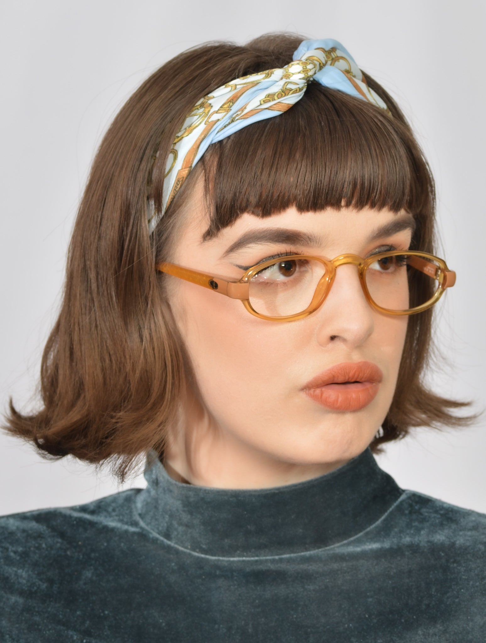 Christian Dior 2270 10 Sunglasses - Luxury Designer Shades for Women - UV Protection & Fashion Statement - Perfect for Beach, Driving & Outdoor Activities