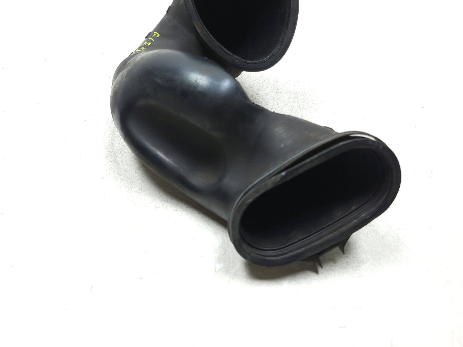 06-09 Suzuki Boulevard C50 VL800 OEM Air Duct Tube Outlet - Replacement Air Intake Duct for Motorcycle Performance Upgrade & Engine Maintenance