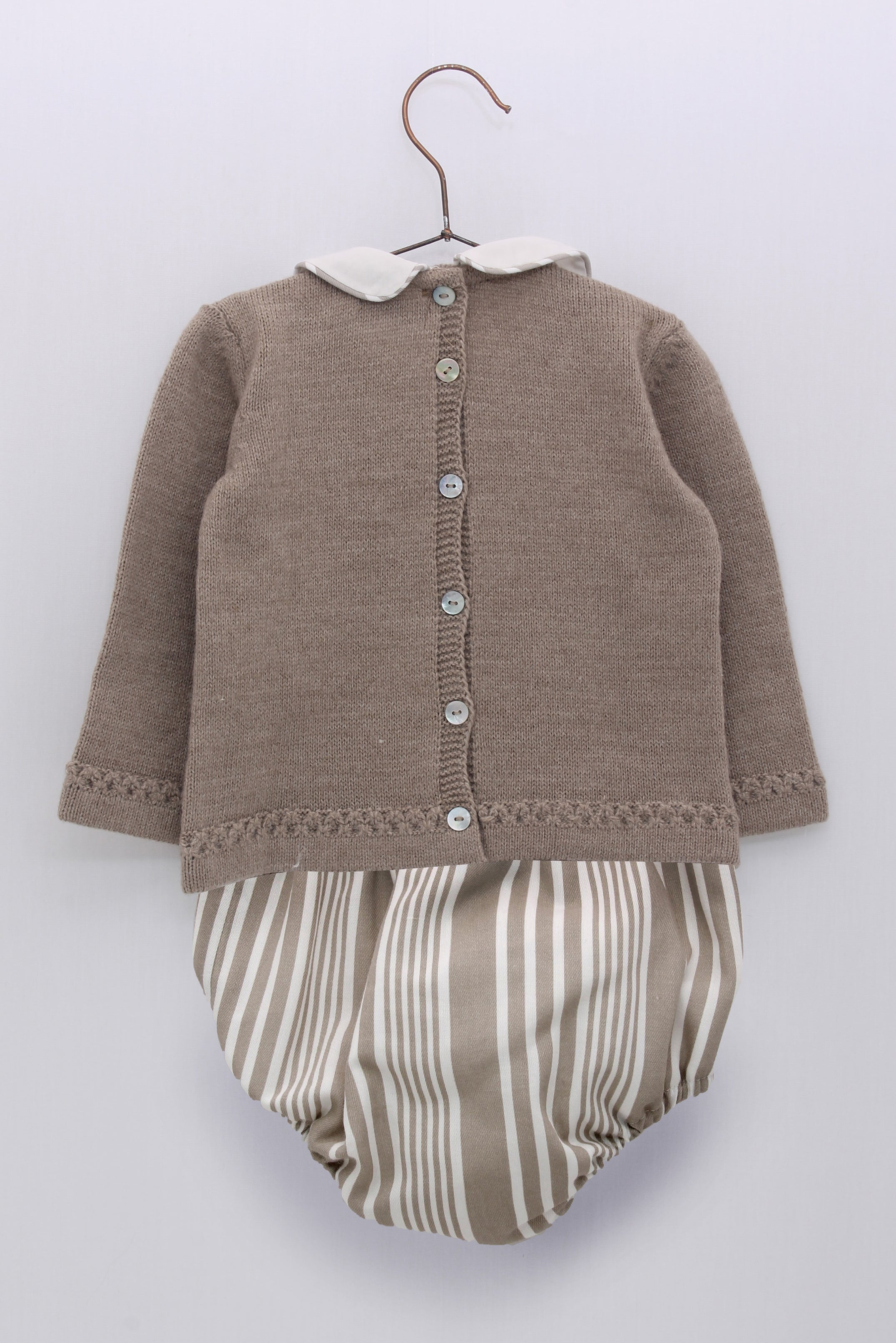 Donald Taupe Alpaca Wool Bunny Top & Jam Pants Set - Soft & Cozy Winter Outfit for Women - Perfect for Casual Wear, Loungewear & Cold Weather Fashion