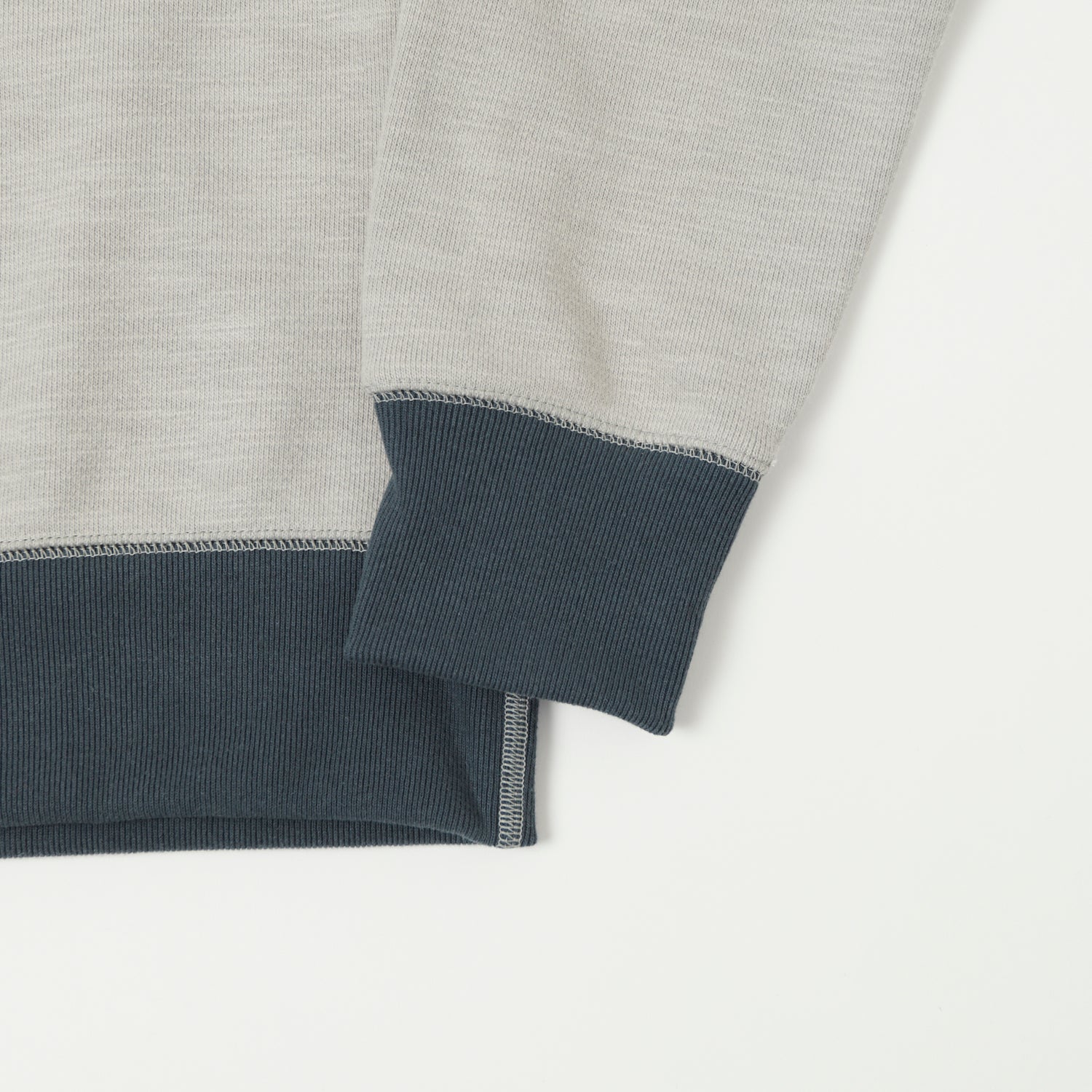 Jackman GG Crewneck Sweatshirt for Men - Comfortable Cotton Pullover Hoodie in Concrete Gray & Tetsukon Colors - Perfect for Casual Wear, Street Style & Lounge Outfits