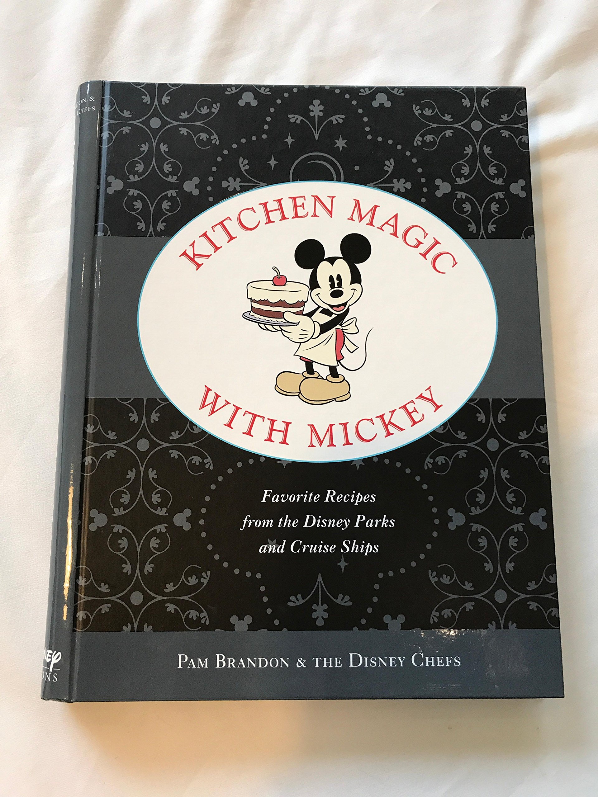 Disney Mickey Mouse Kitchen Magic Set - Fun & Colorful Cooking Utensils for Kids - Perfect for Baking, Pretend Play & Disney-Themed Parties