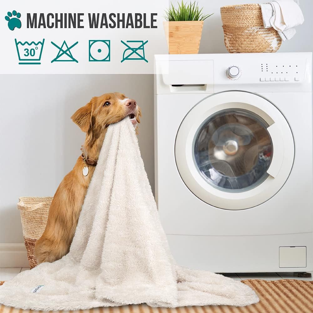 PetAmi Soft Fluffy Dog Blanket for Small Dogs & Cats - Washable Sherpa Fleece for Couch & Bed