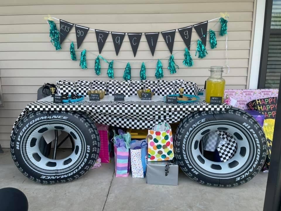 Adorox 24-Piece Checkered Racing Treat Box Set - Race Car Themed Party Favors, Kids Birthday Party Supplies, Gift Boxes, Party Decorations for Boys & Girls - Perfect for Race Car Birthday Parties, Baby Showers & Themed Events