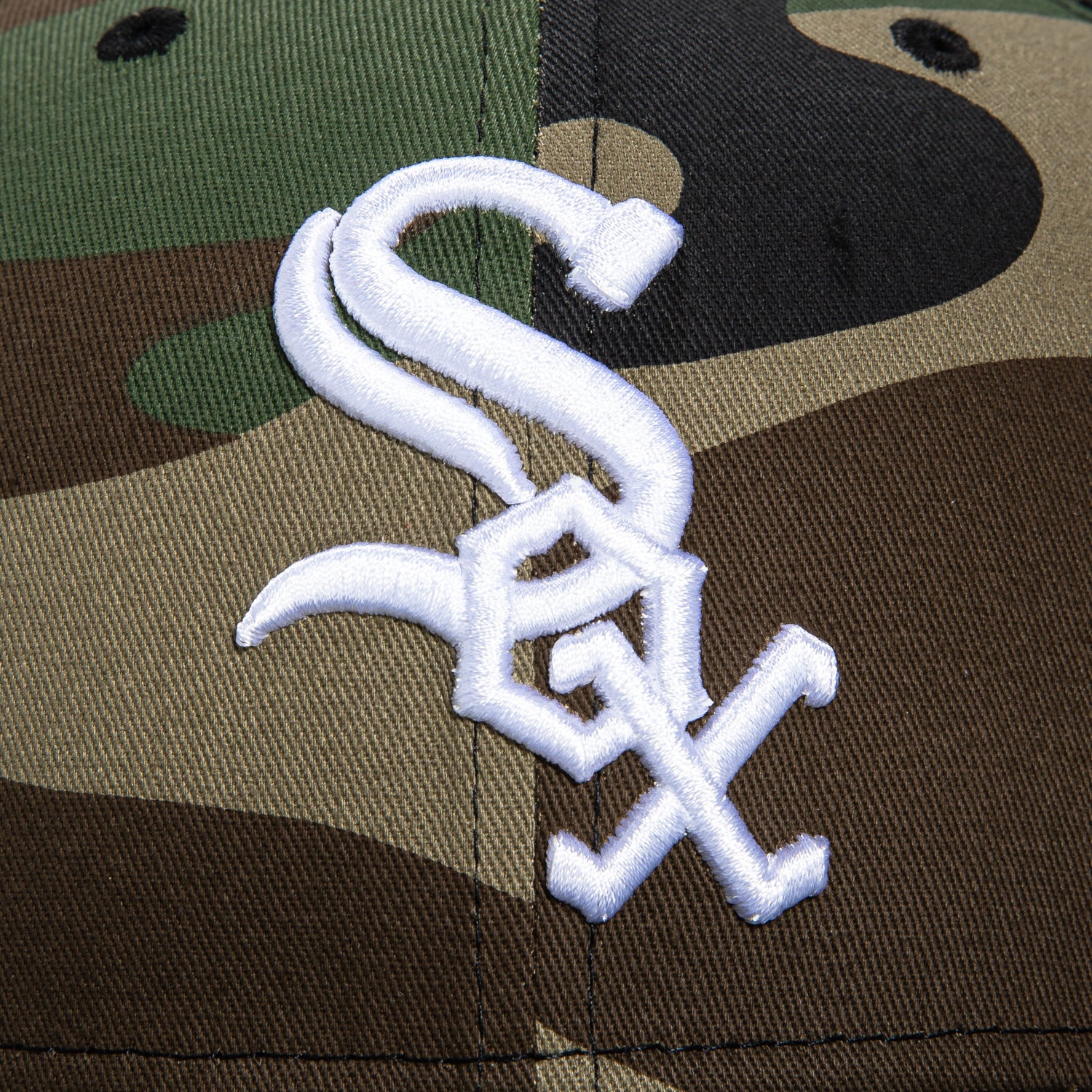 New Era 9Fifty MLB Basic Chicago White Sox Snapback Hat - Camo & White - Official Licensed Baseball Cap for Men & Women - Perfect for Games, Streetwear & Sports Fan Gifts