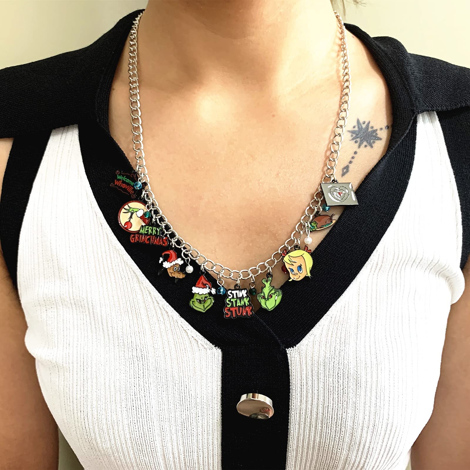 Vintage Christmas Charm Necklace - Elegant Holiday Jewelry Gift for Women | Perfect for Christmas Parties, Festive Gatherings & Gift Exchanges