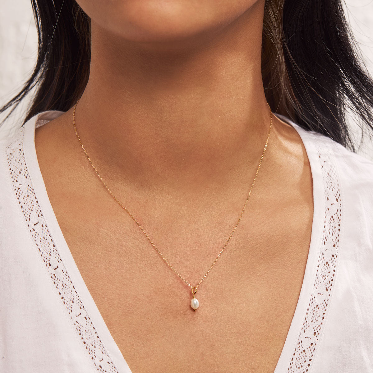 Drop Pearl Charm Gold Pendant Necklace - Elegant Jewelry for Women, Perfect for Weddings, Parties & Special Occasions