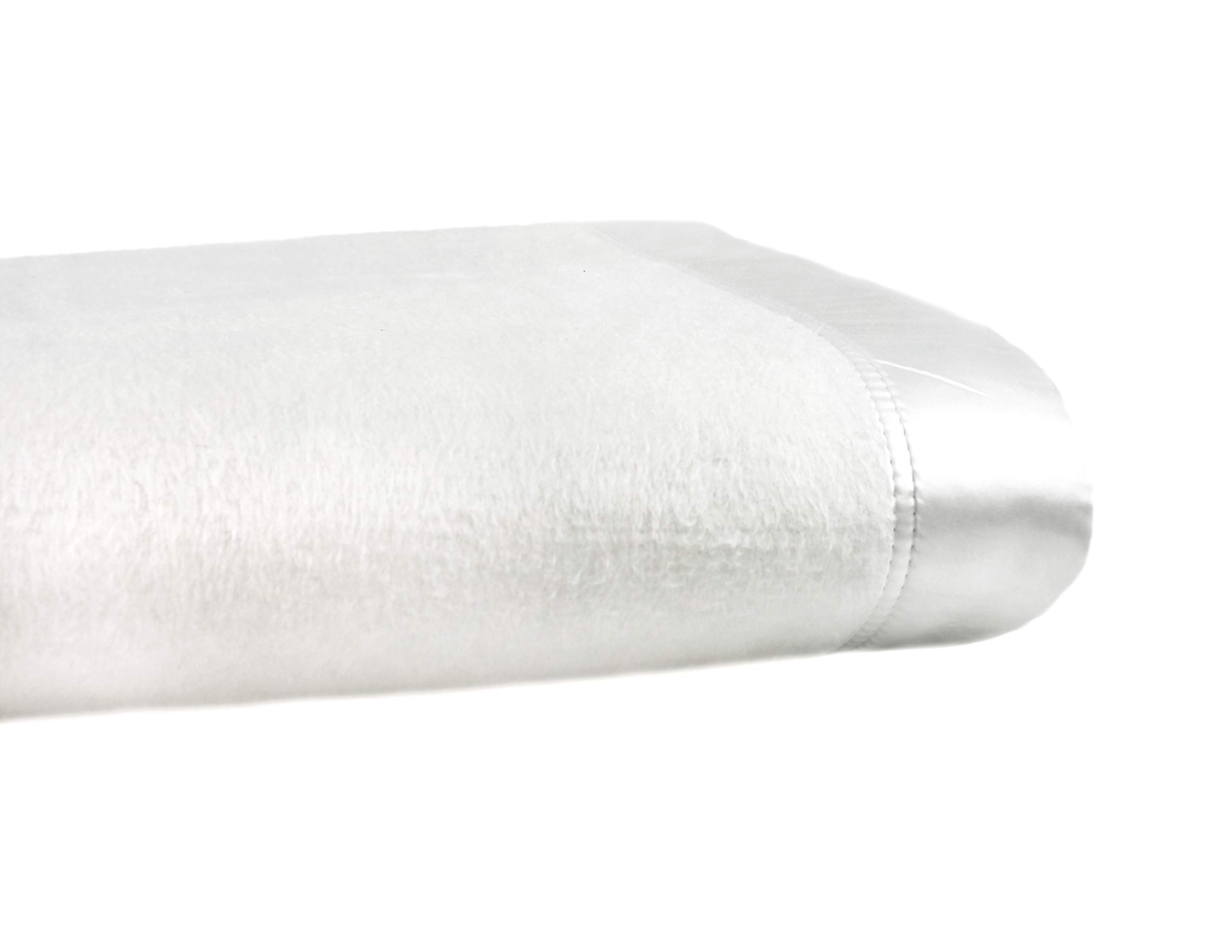 Melange Home Twin XL White Silk Blanket - Ultra Soft Luxury Bedding for Cozy Nights & Relaxation - Perfect for Bedroom, Guest Room, or Gift