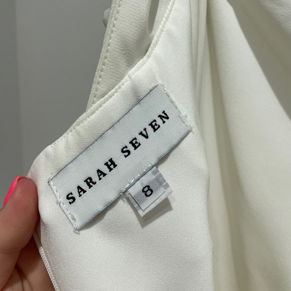 Sarah Seven Madison Sample Gown - Elegant Wedding Dress for Brides | Perfect for Beach Weddings, Garden Ceremonies & Formal Receptions