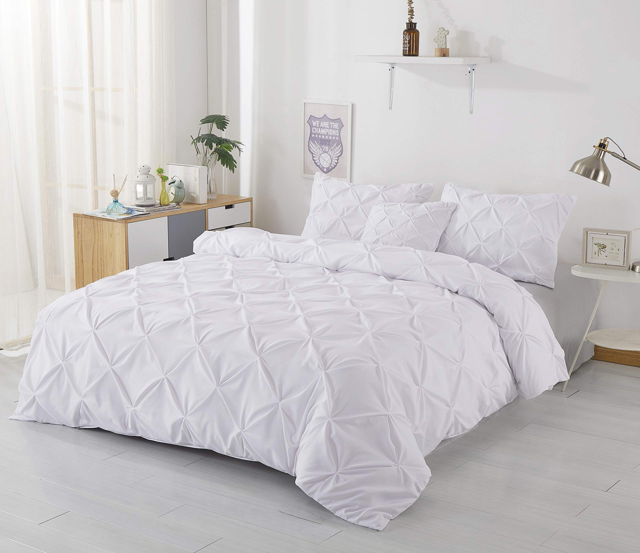 Luxury 5-Piece 100% Egyptian Cotton Pintuck Comforter Set - 400 Thread Count, 300 GSM Ultra Soft Bedding with Pinch Pleat Design (Queen Size, Red) - Perfect for Master Bedroom, Guest Room & Hotel Decor