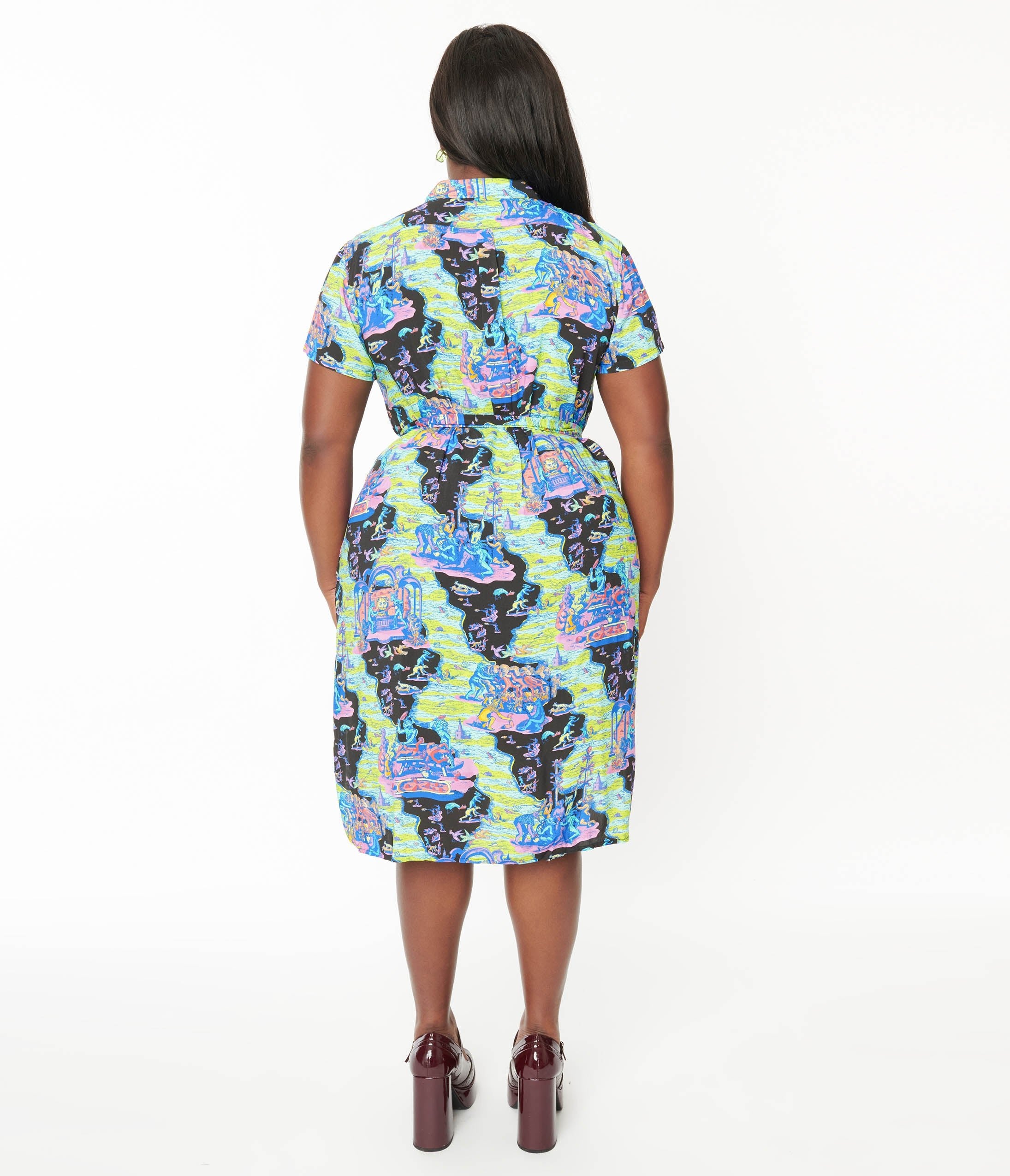 Stylish Snake Print Nightshirt Dress for Women - Comfortable Sleepwear & Lounge Wear for Ritual Nights, Yoga, and Relaxation