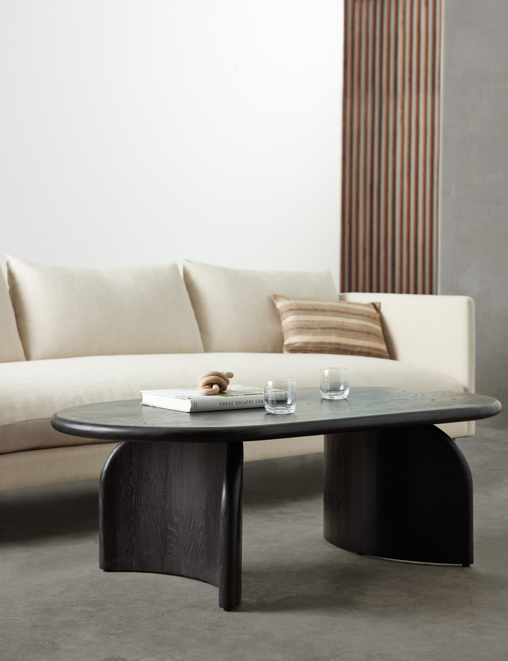 Modern Ada Oval Coffee Table - Stylish & Functional Centerpiece for Living Room, Lounge, or Office - Perfect for Coffee, Books & Decor