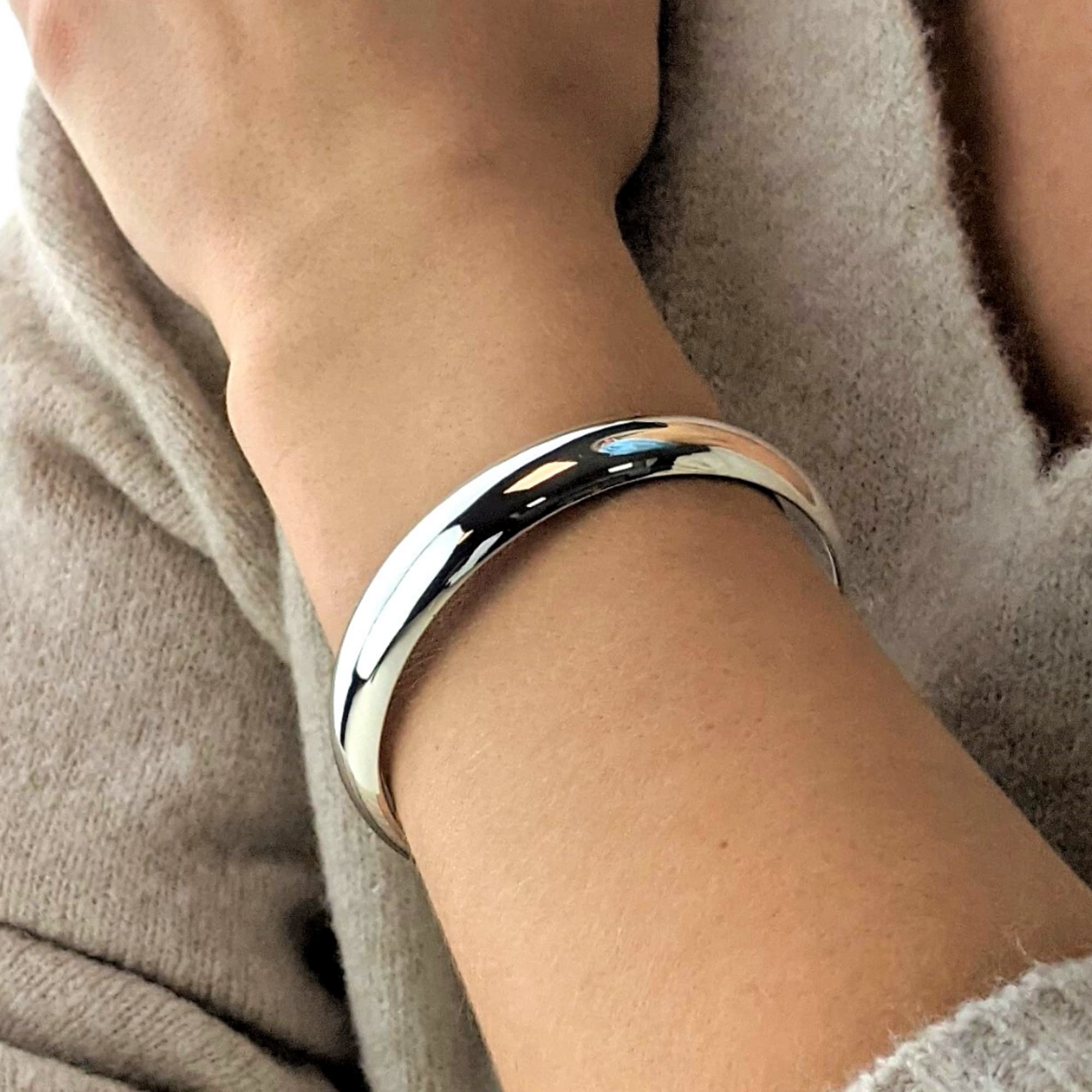925 Sterling Silver Bangle Bracelet for Women - Round Wide Curved Tube Design - Classic Minimalist Stackable Jewelry - Perfect Gift for Wife, Mom & Aunt - Ideal for Everyday Wear, Office & Special Occasions
