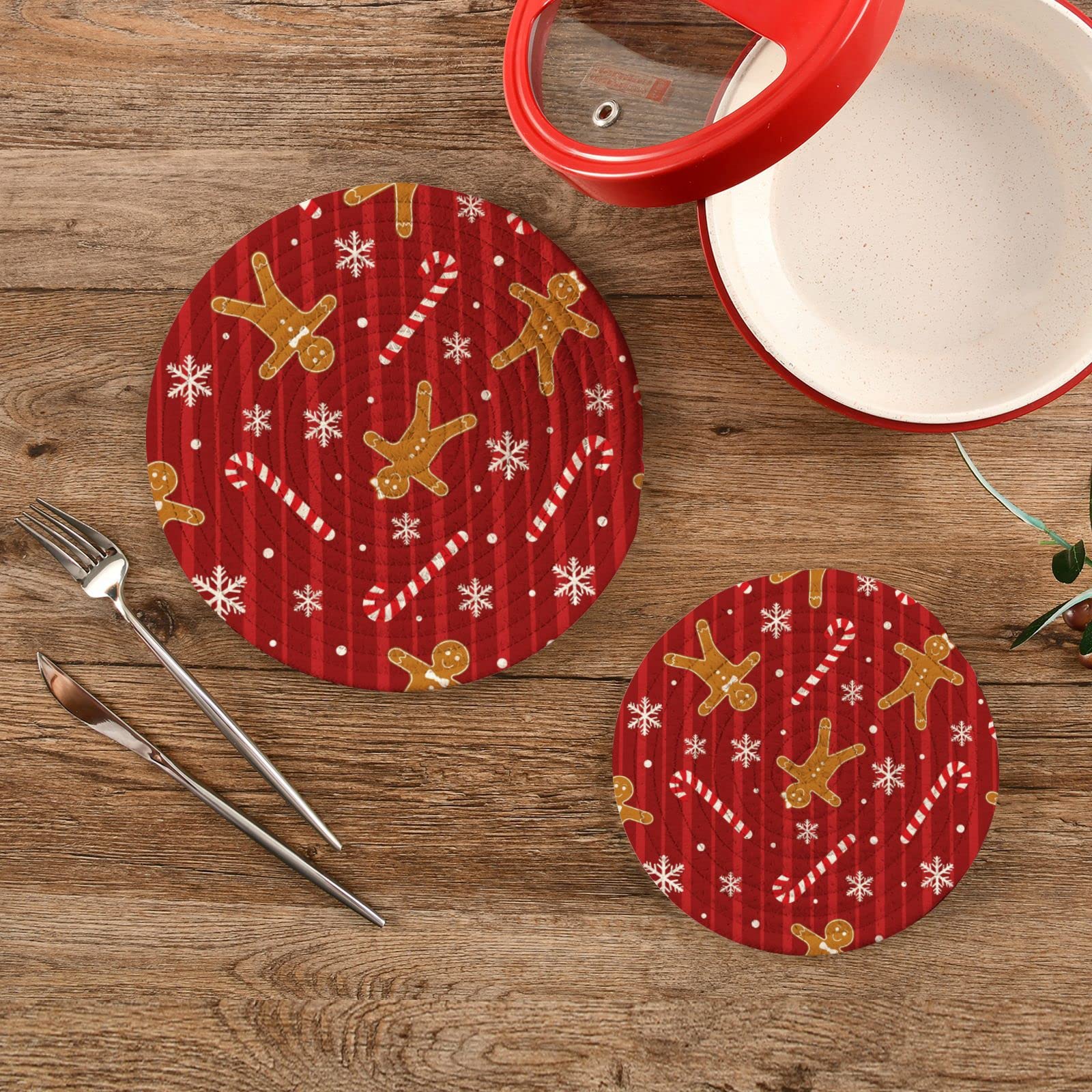 Christmas Cookies & Gingerbread Themed Heat-Resistant Trivets - 2-Pack Cotton Woven Pot Holders for Hot Dishes, Pans & Teapots | Kitchen Decor & Holiday Baking Essential