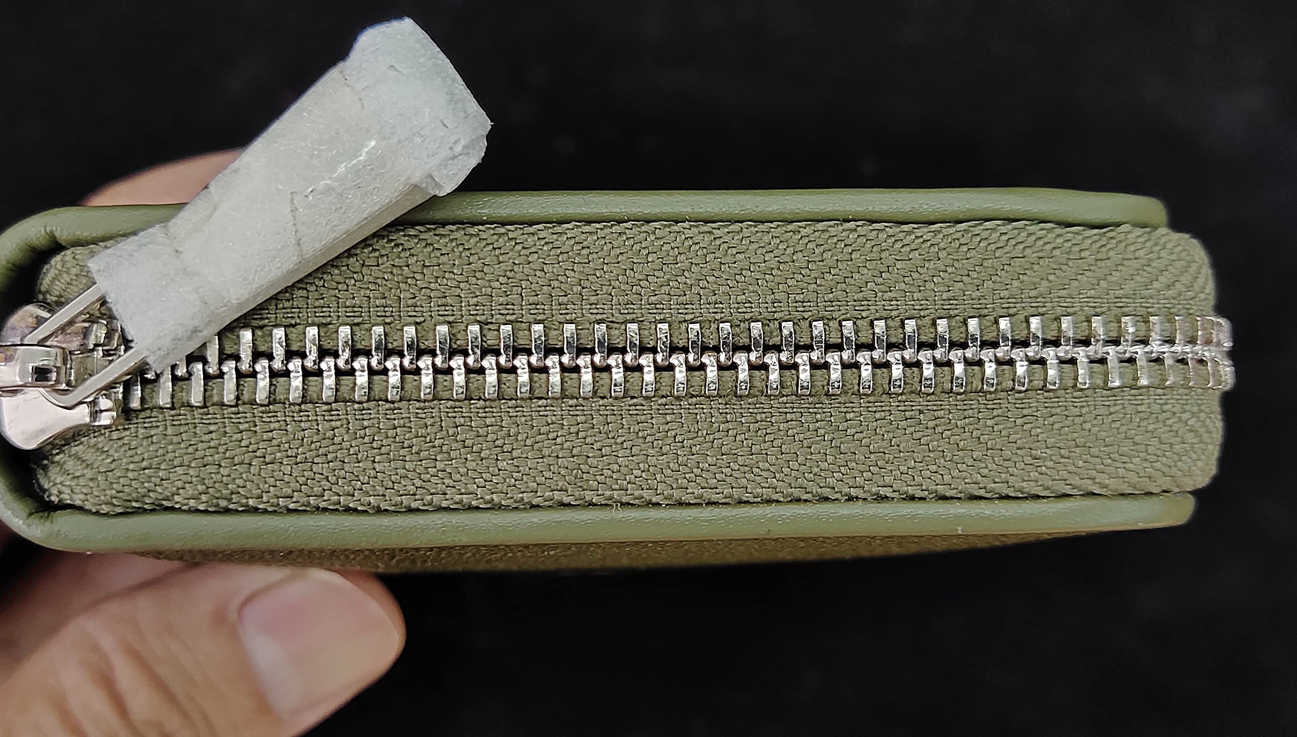 Genuine Stingray Skin Leather Long Wallet for Women - 2 Large Compartments, 1 Zip Pocket & 16 Card Slots - Stylish Zip Closure Wallet - Perfect for Everyday Use, Travel & Gift Giving