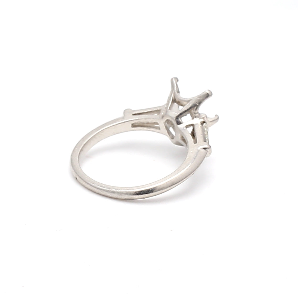 0.21 Carat Baguette H VS1 Diamond Platinum Semi Mount Ring - Elegant Wedding Band, Perfect for Engagement & Anniversary Gifts