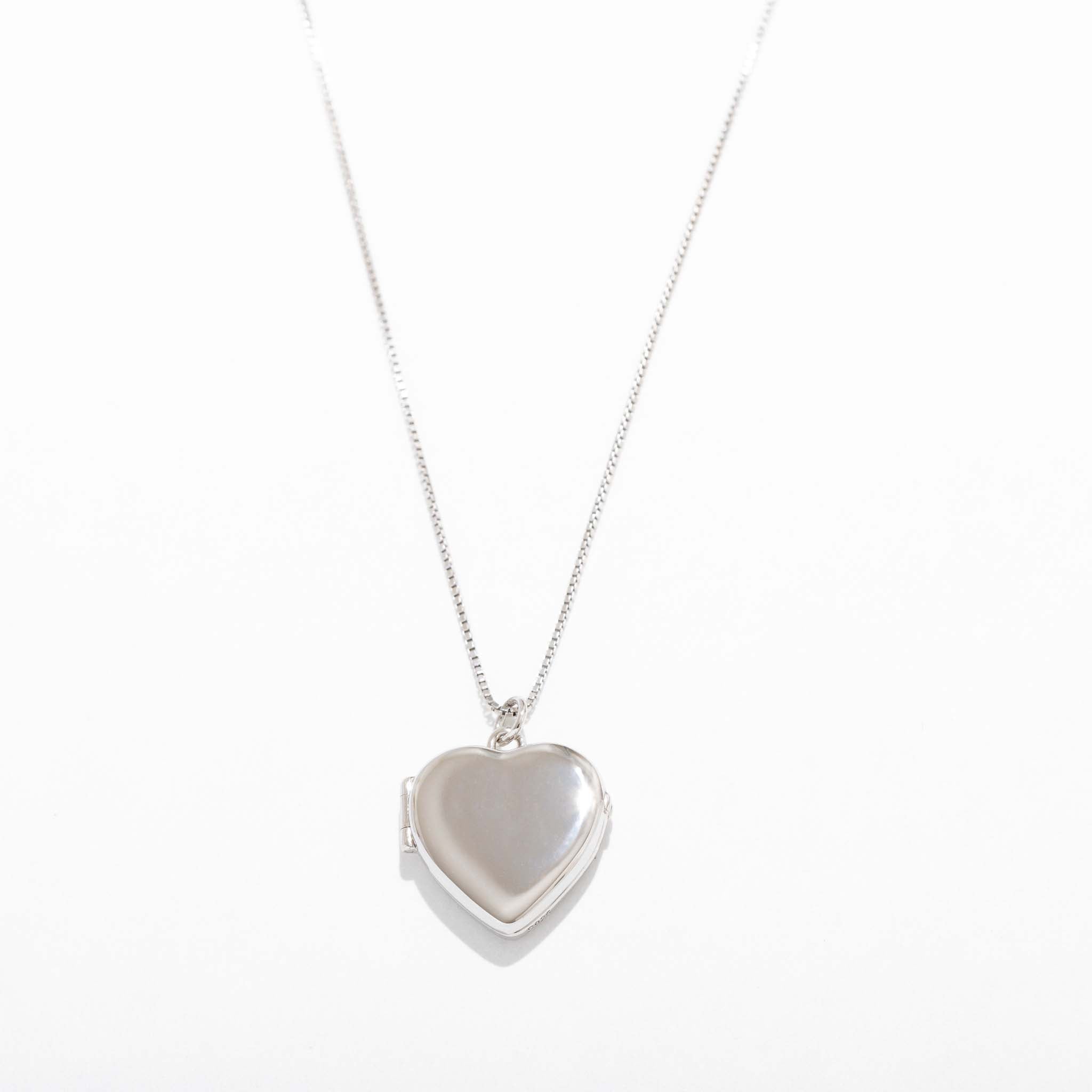 Daphne Heart Locket Necklace for Women - Elegant Silver Pendant with Photo Insert - Perfect Gift for Valentine's Day, Anniversary & Mother's Day | Ideal for Romantic Dates, Weddings & Special Occasions