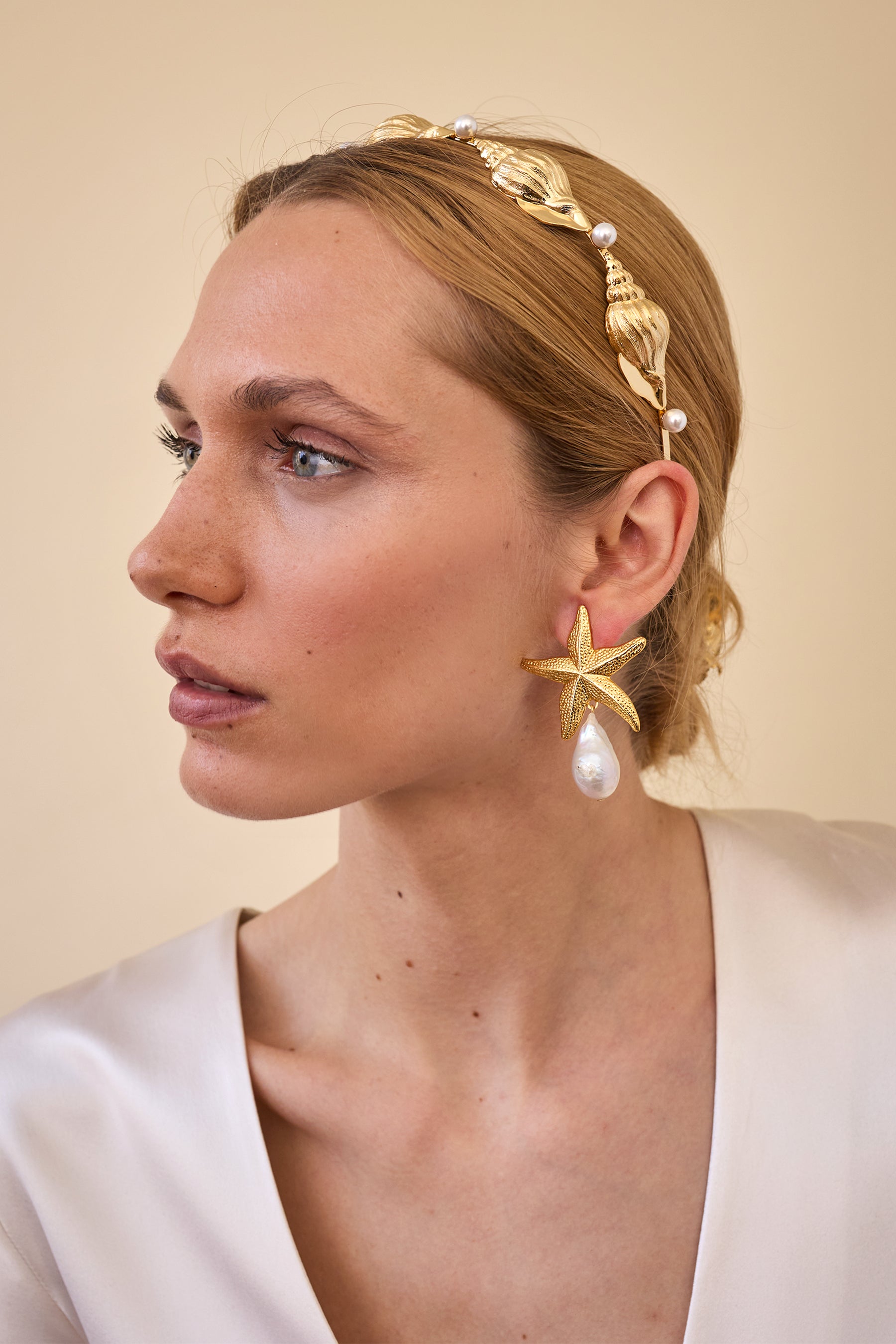 Serena Seashell Headband for Women - Elegant Beach Wedding Hair Accessory, Boho Summer Headpiece for Vacation, Bridal Shower, and Photo Shoots