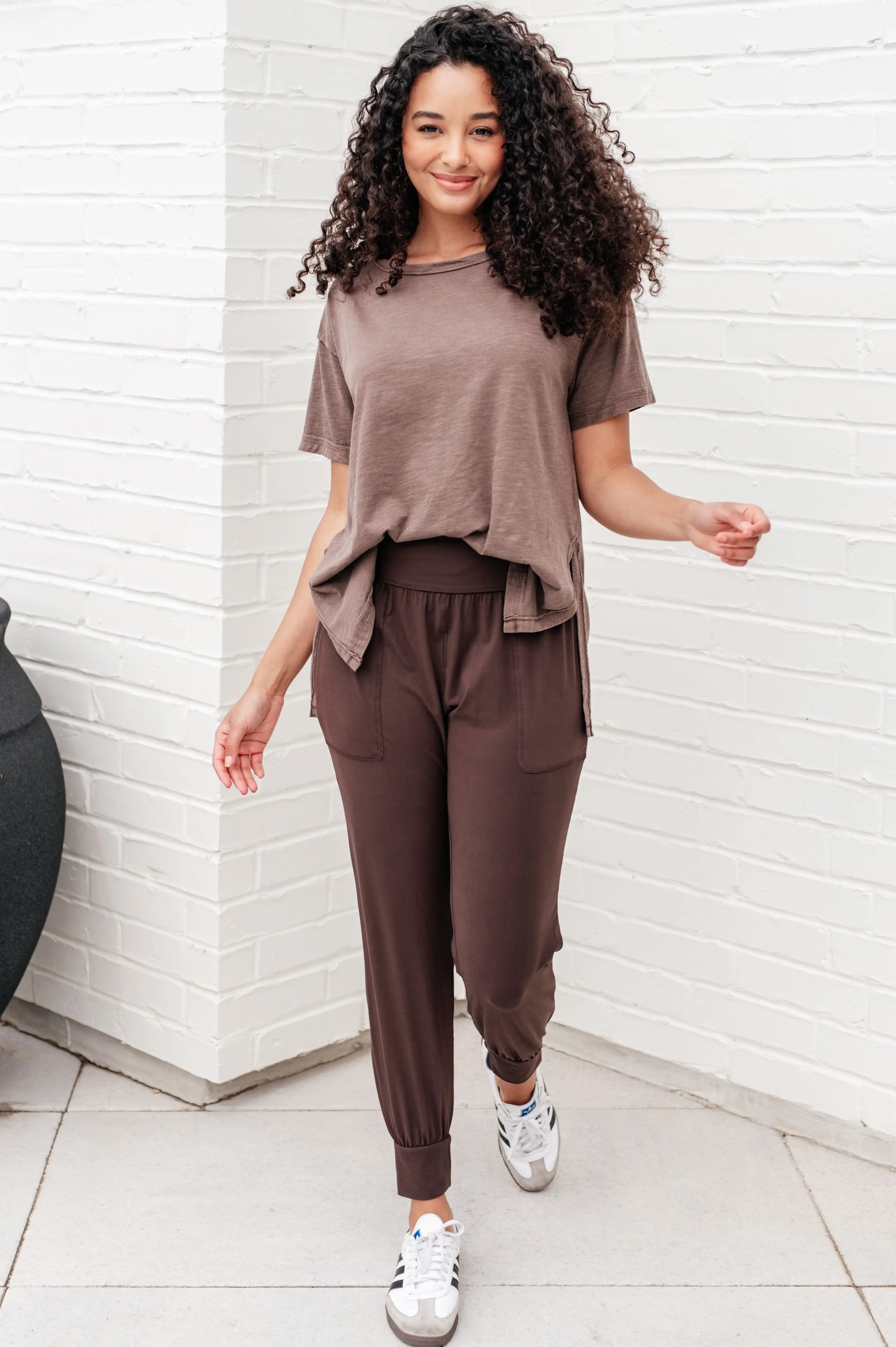Relaxed Fit Brown T-Shirt for Men & Women - Soft Cotton Casual Tee for Everyday Wear, Lounge & Outings
