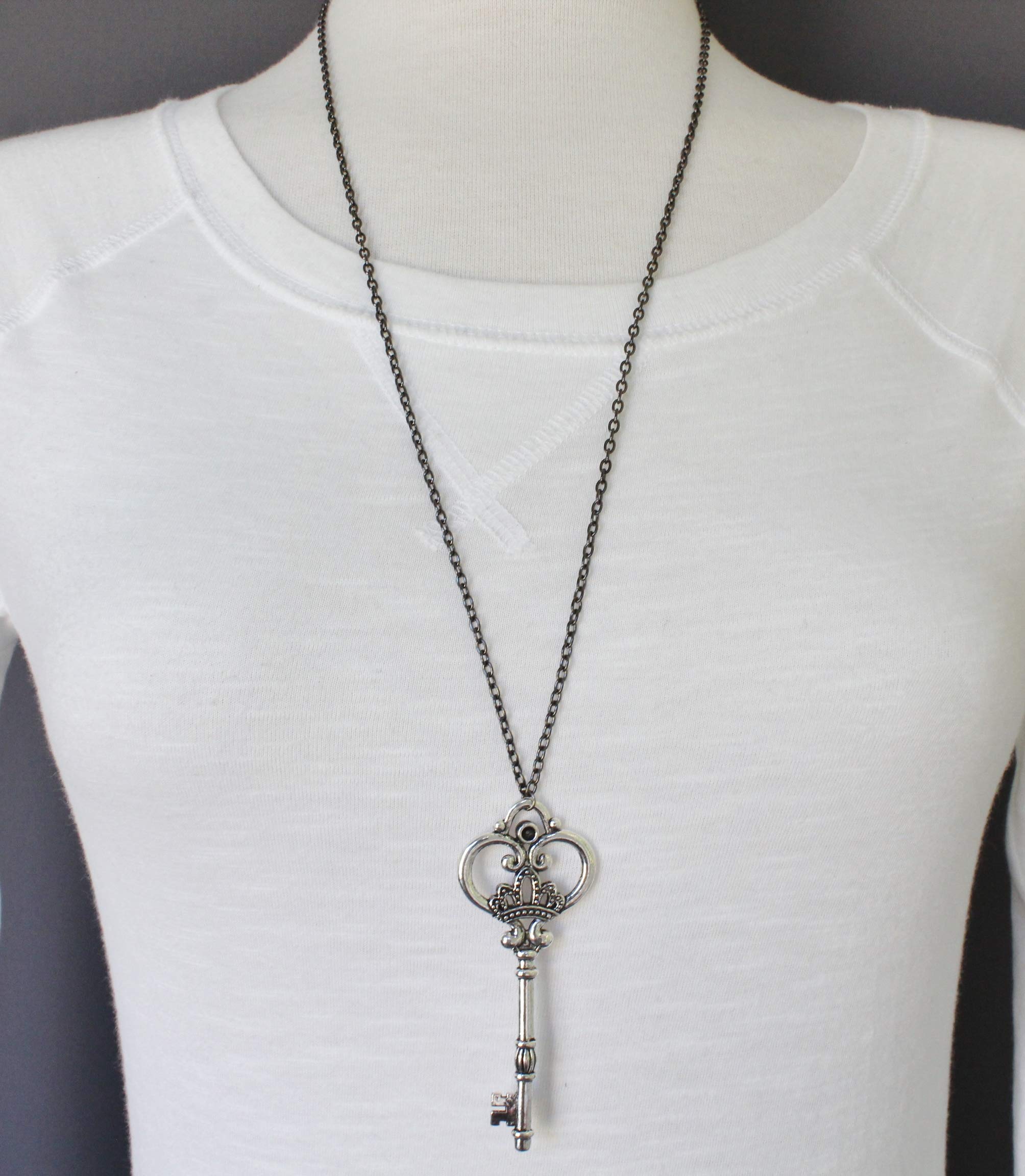 Antiqued Silver Skeleton Key Pendant Necklace - 27 Inch Dark Grey Chain for Women, Vintage Style Jewelry Gift - Perfect for Parties, Weddings & Everyday Wear