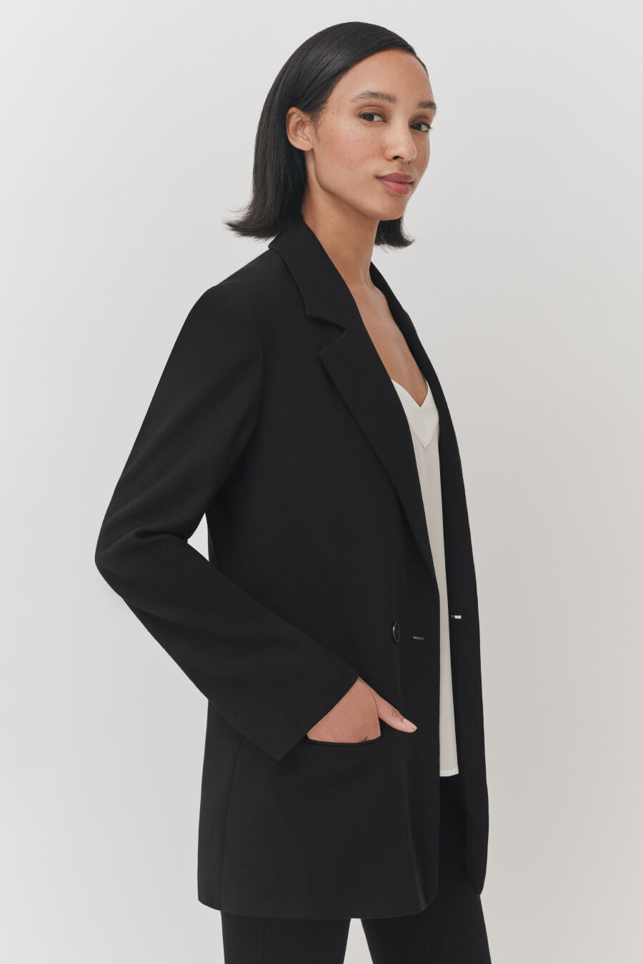Stylish Relaxed Blazer for Women - Comfortable & Trendy Office Wear | Perfect for Business Casual, Work, and Evening Outfits