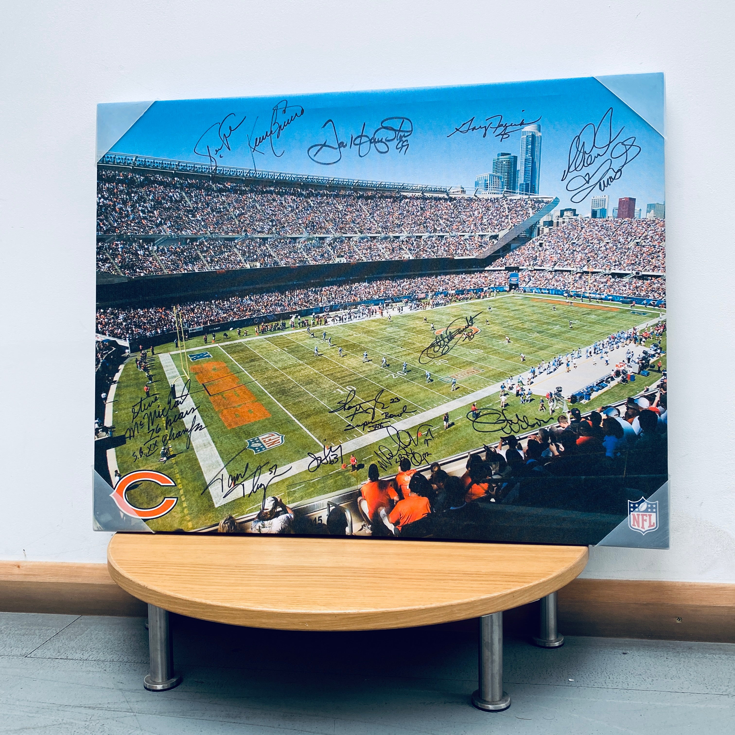 Chicago Bears 1985 Super Bowl XX Championship Team Autographed Soldier Field Print - Collectible Memorabilia for NFL Fans & Sports Enthusiasts | Perfect for Man Cave, Game Room, or Office Decor