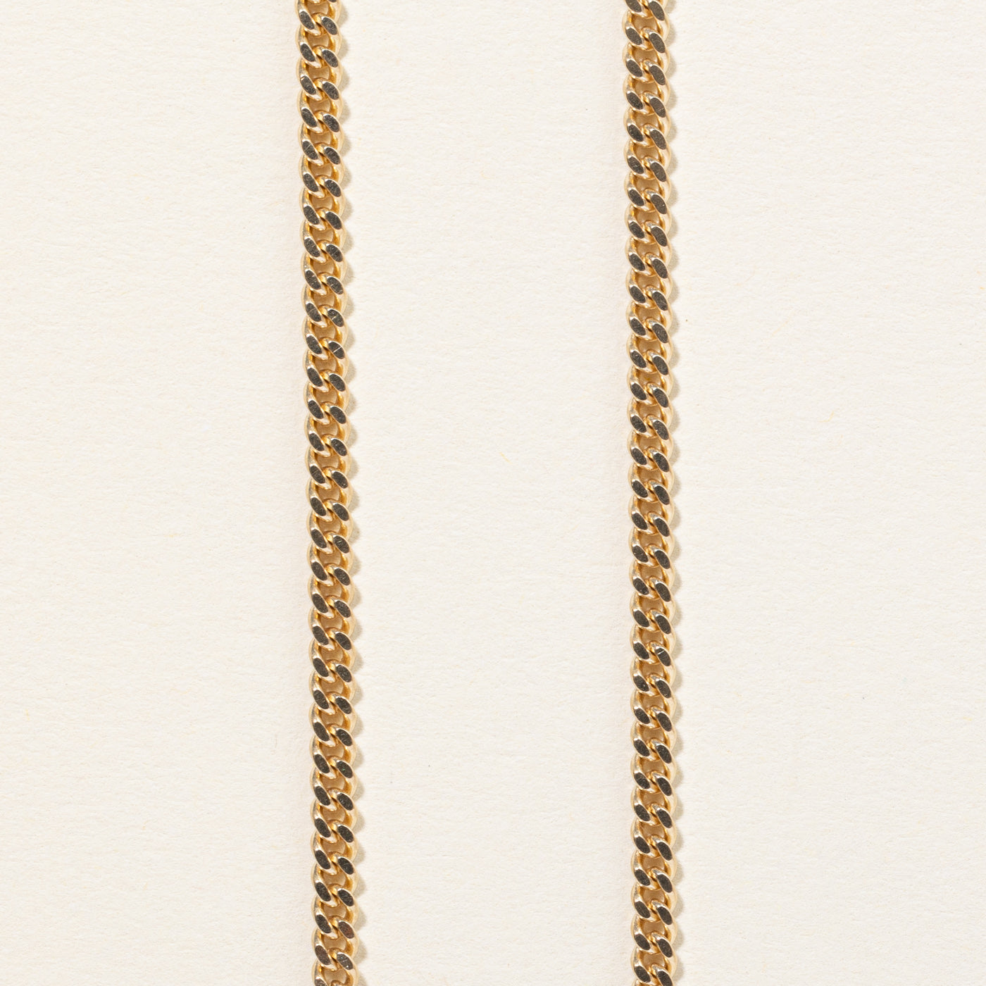 10K Yellow Gold Curb Link Chain Necklace 22 Inches - Elegant Layering Piece for Women, Perfect for Everyday Wear, Special Occasions & Gift Giving