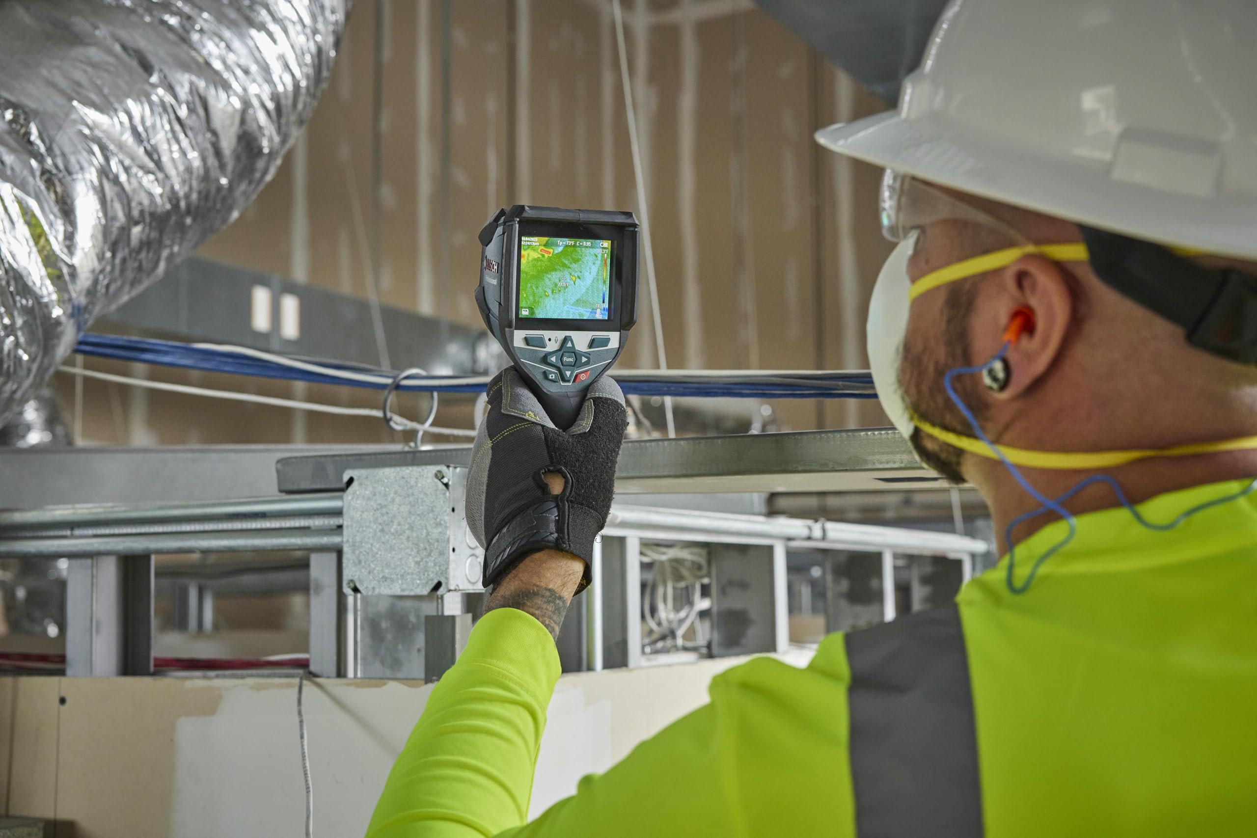 Bosch GTC600C 12V Max Thermal Imaging Camera with 2Ah Lithium-Ion Battery, Charger & USB-A to USB-C Cable - Perfect for Home Inspections, Electrical Diagnostics & HVAC Maintenance