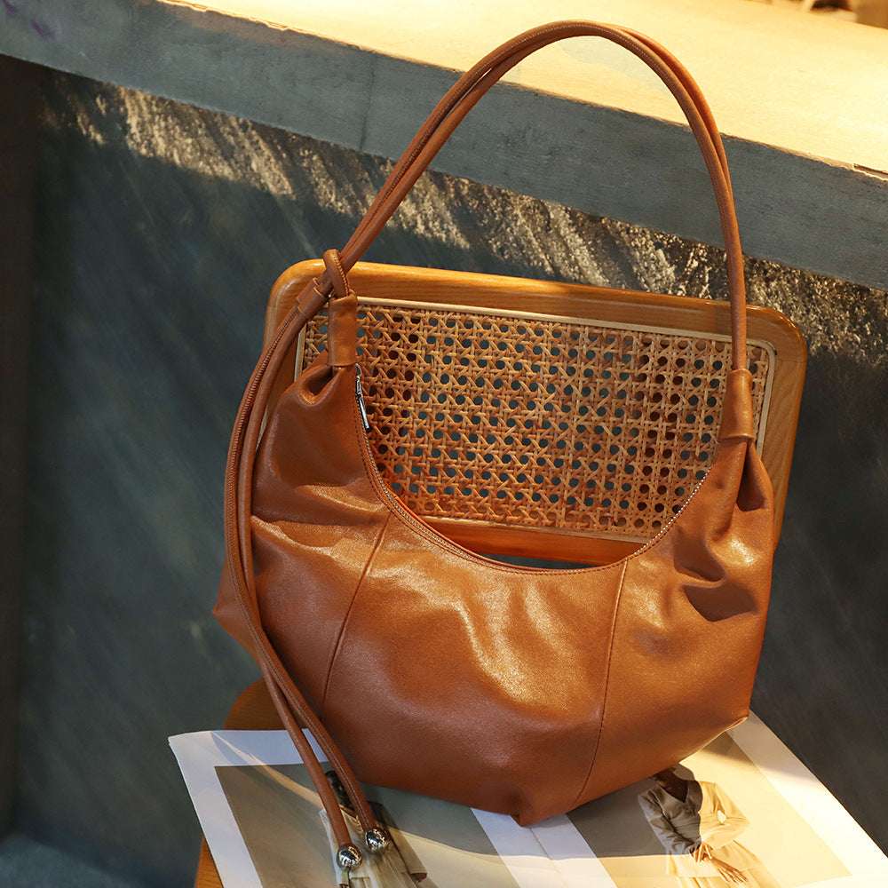 Stylish Crescent Shoulder Bag for Women - Fashionable Crossbody Purse with Adjustable Strap, Perfect for Daily Use, Travel, and Shopping