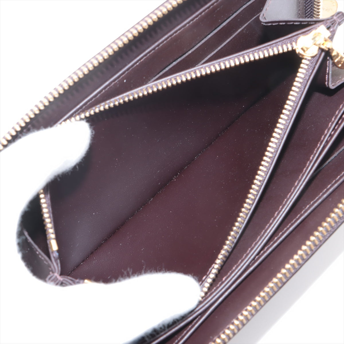 Louis Vuitton Monogram Vernis Zippy Wallet in Amarante - Luxury Women's Designer Wallet for Everyday Use & Special Occasions