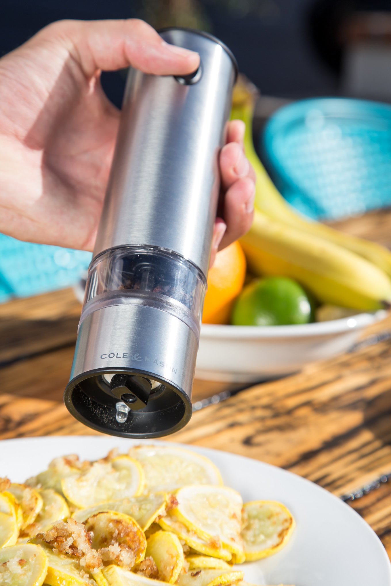 Cole & Mason Battersea Electronic Salt & Pepper Mill Set - One-Touch Adjustable Grinder with Stainless Steel Finish - Refillable & Coarse to Fine Settings - Perfect for Kitchen, Dining Table & Outdoor Cooking (1 Pack)