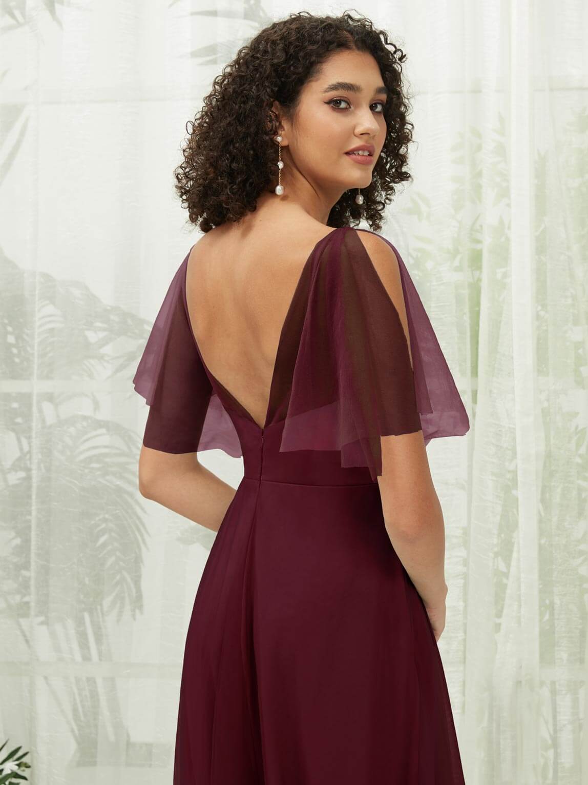 Burgundy Tulle Sweetheart Neckline Ruffle Sleeve Maxi Bridesmaid Dress with Pockets - Elegant Formal Gown for Weddings, Prom, Evening Parties and Special Occasions