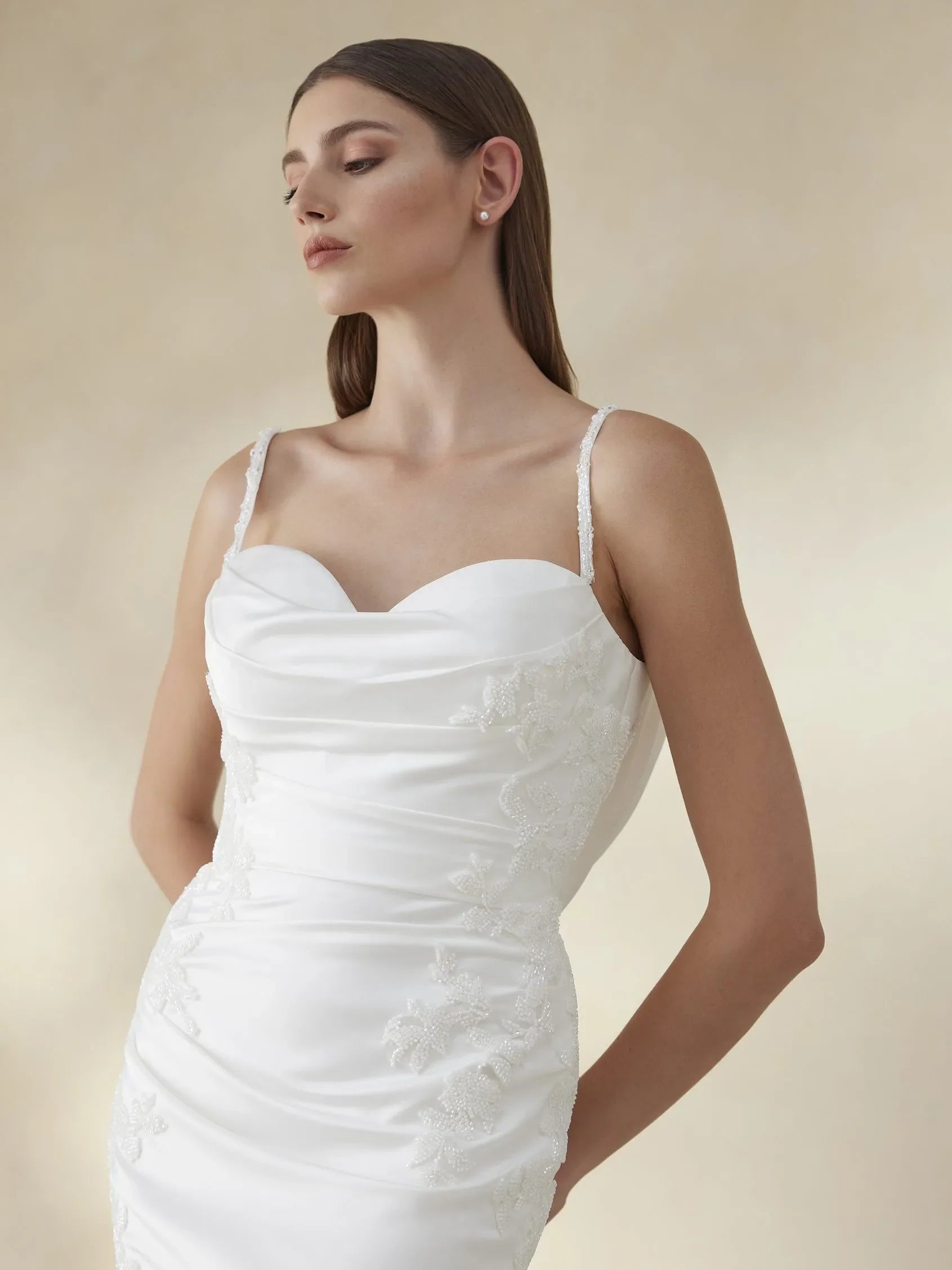 Pronovias Wave Wedding Dress - Elegant Lace Bridal Gown for Beach & Destination Weddings | Perfect for Outdoor Ceremonies & Romantic Photos
