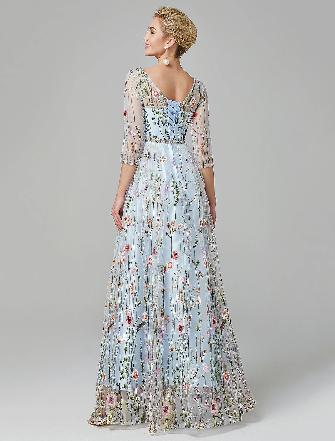 Elegant A-Line Evening Gown with 3/4 Sleeves & Lace Embroidery - Floor Length Formal Dress for Holiday Parties, Prom, Wedding & Special Occasions