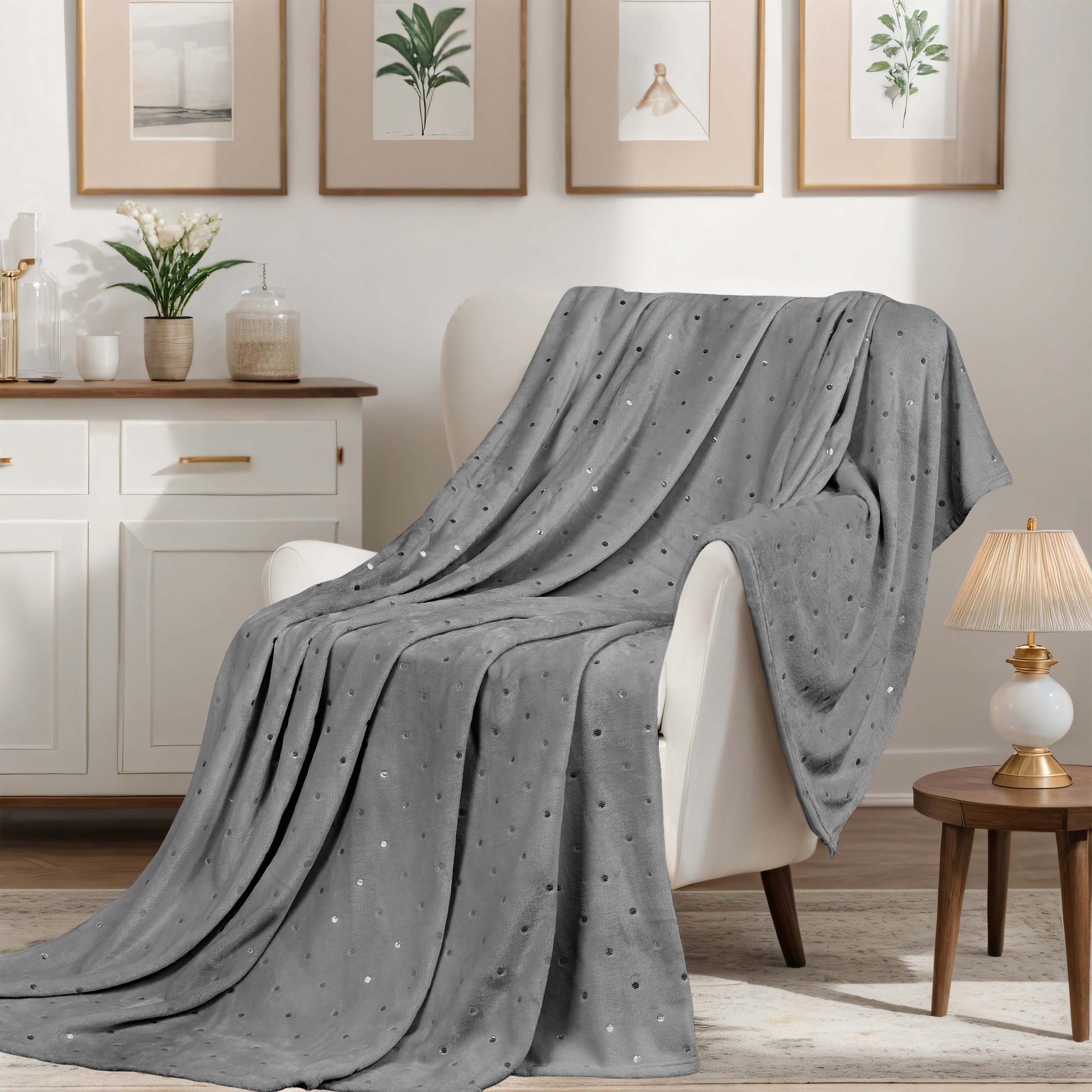 Cozy Fleece Plush Blanket - Medium Weight, Ultra Soft & Fluffy for Home Decor - Perfect for Sofa, Bed, and Winter Warmth