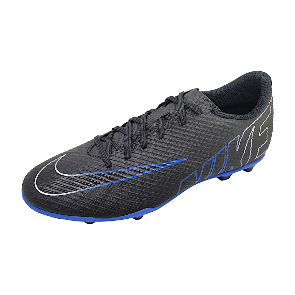 Nike Men's Football Cleats - Lightweight Soccer Shoes for Men with Enhanced Traction - Perfect for Turf, Grass & Indoor Soccer Games