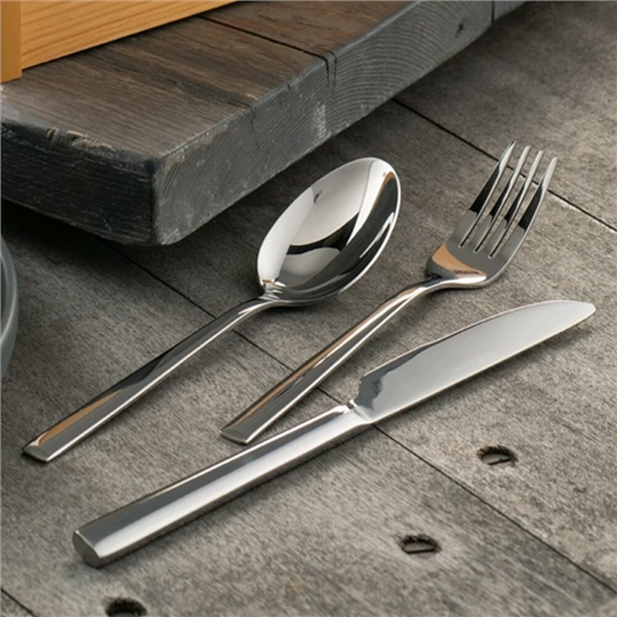 Belleek Reflection 24-Piece Stainless Steel Flatware Set - Premium 18/10 Cutlery Set with Wooden Organizer - Dishwasher Safe Silverware for Dinner Parties, Weddings & Everyday Dining